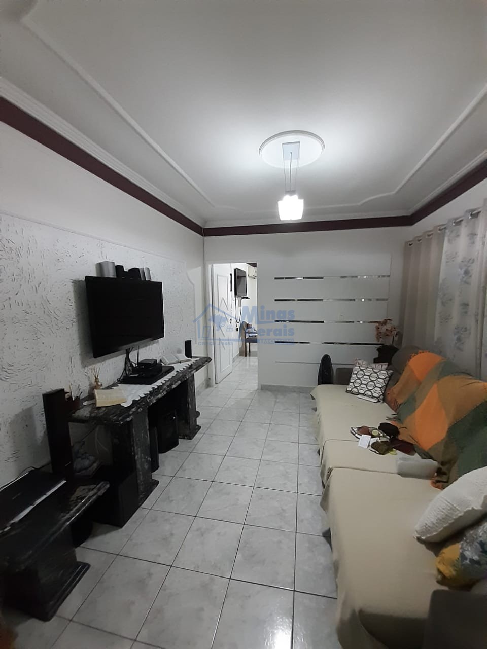 Casa à venda com 4 quartos, 150m² - Foto 4