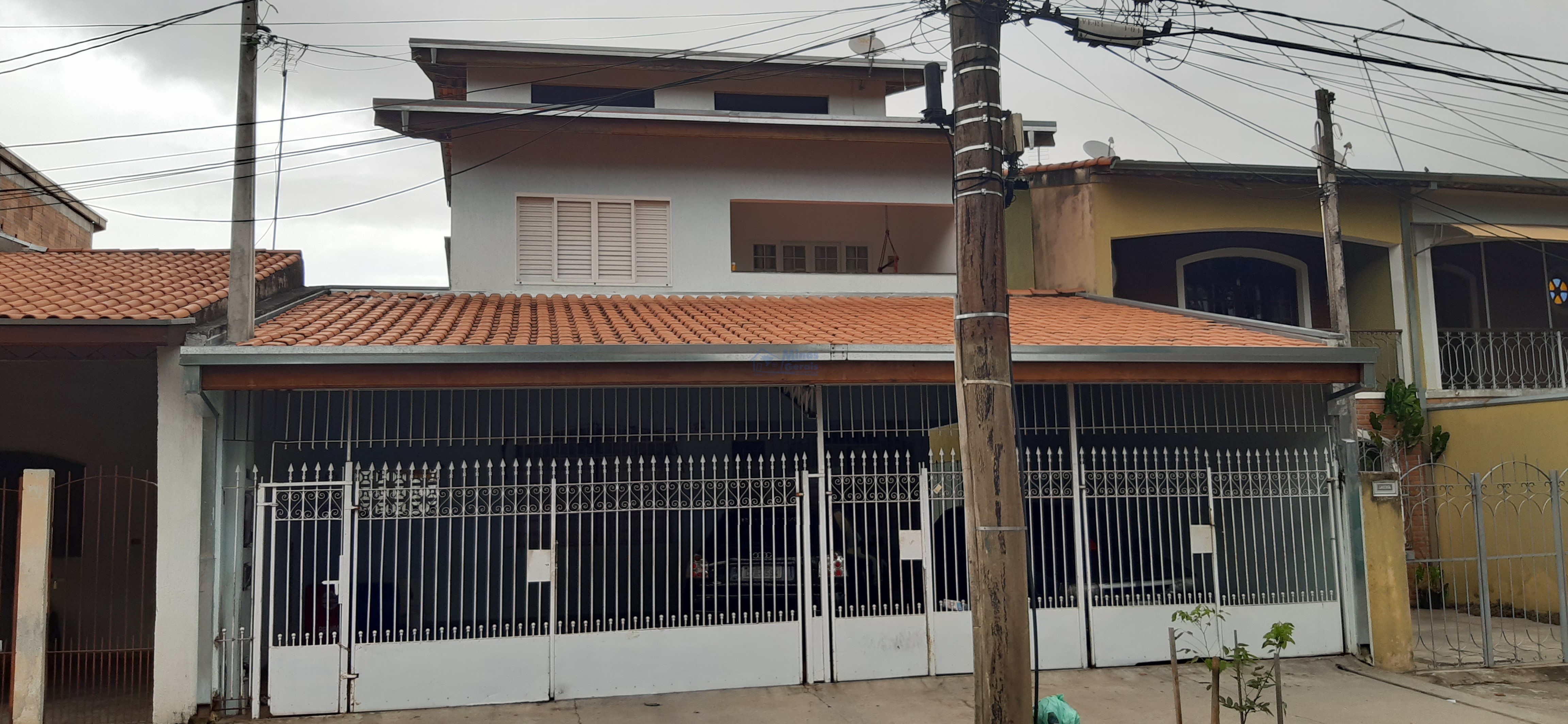 Casa à venda com 5 quartos, 300m² - Foto 3