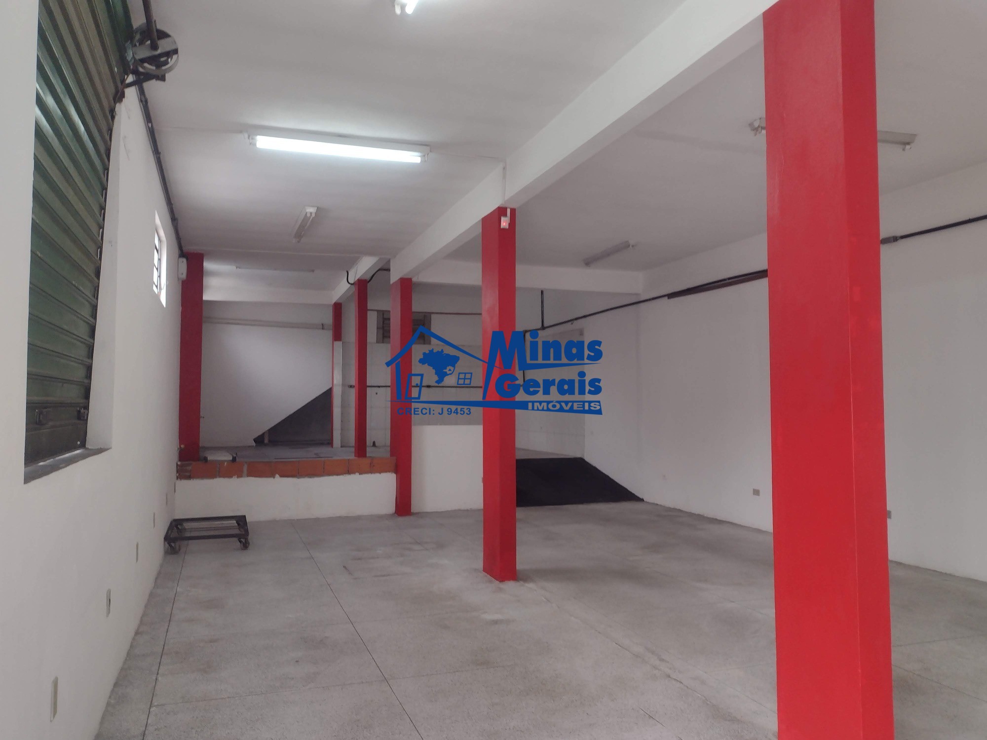 Prédio Inteiro à venda com 2 quartos, 125m² - Foto 1