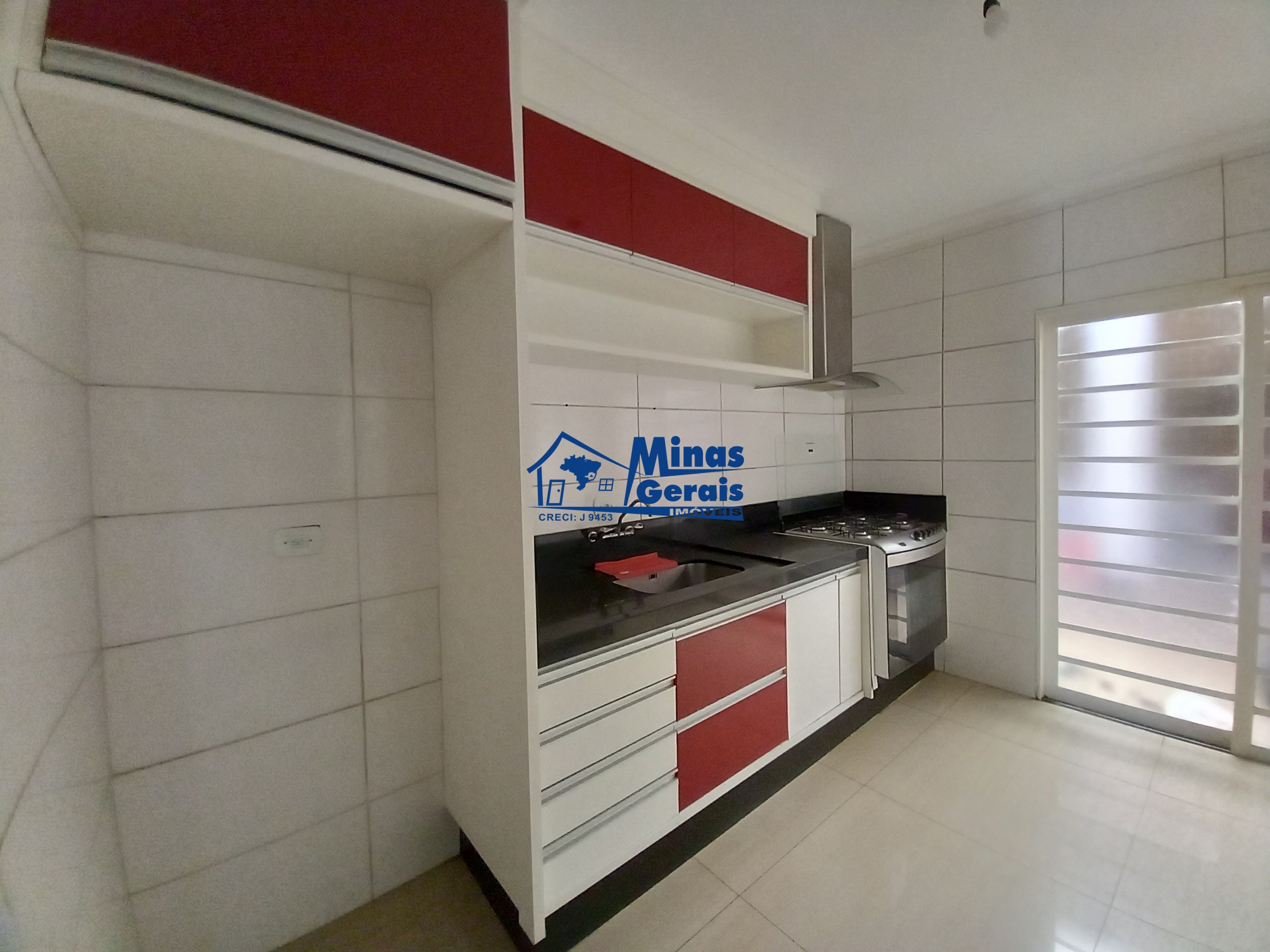 Casa à venda com 3 quartos, 250m² - Foto 11