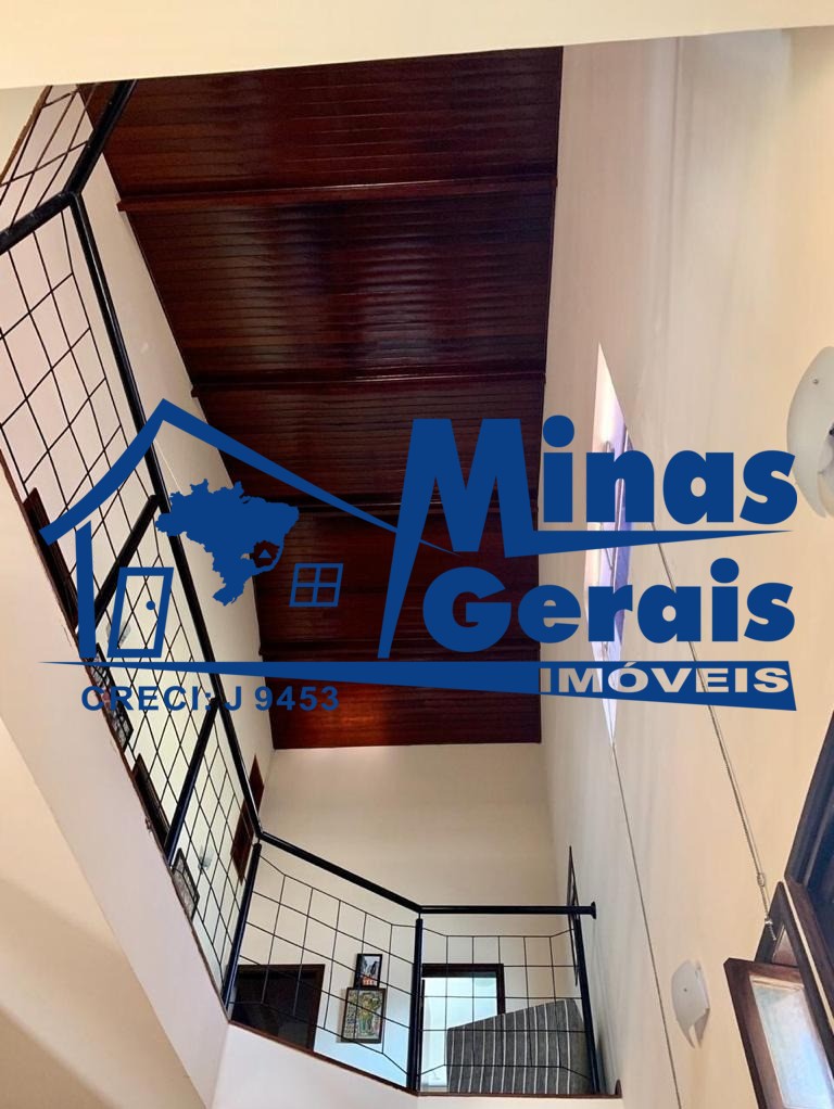 Casa à venda com 3 quartos, 250m² - Foto 8