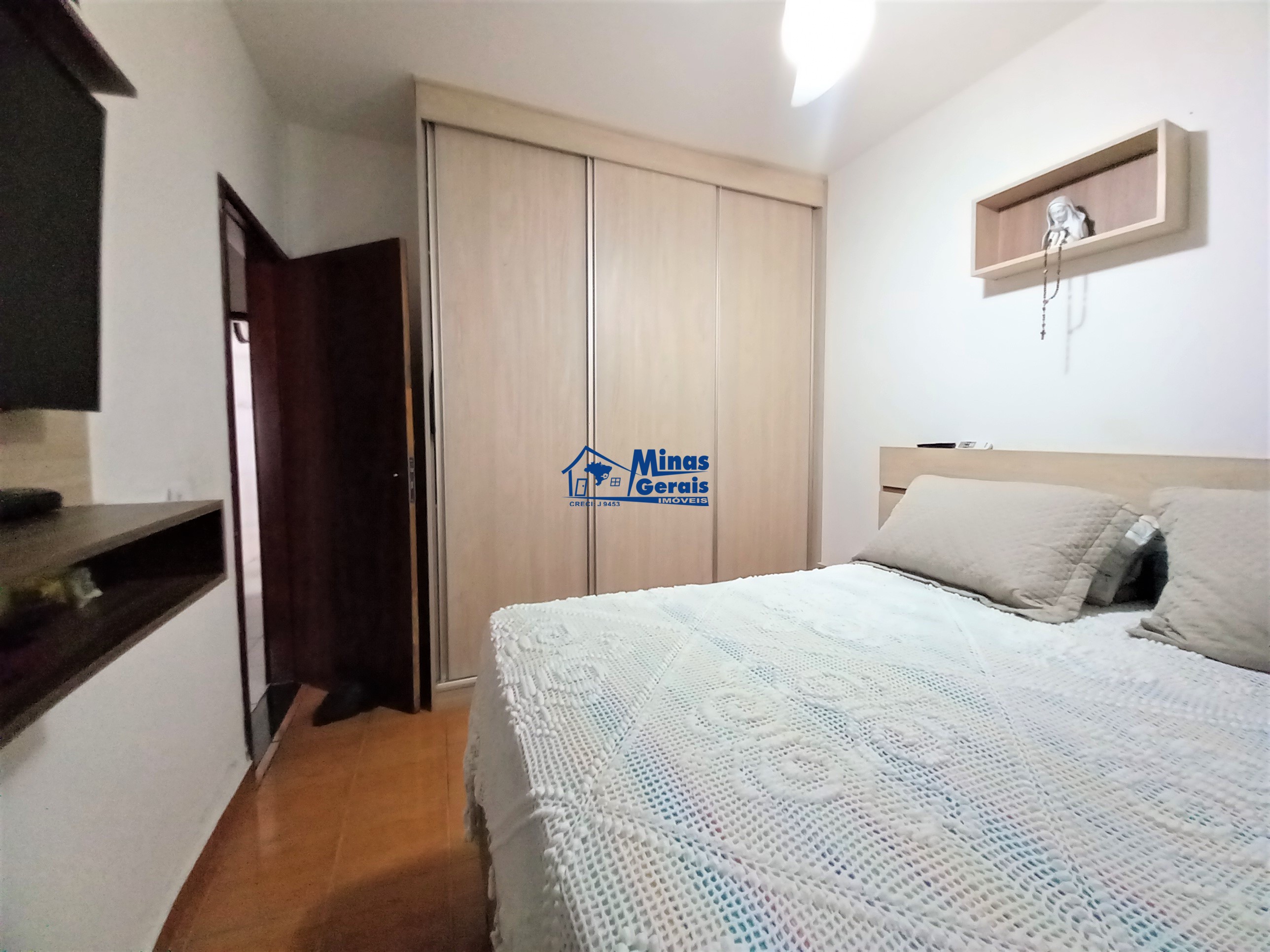 Casa à venda com 3 quartos, 250m² - Foto 13