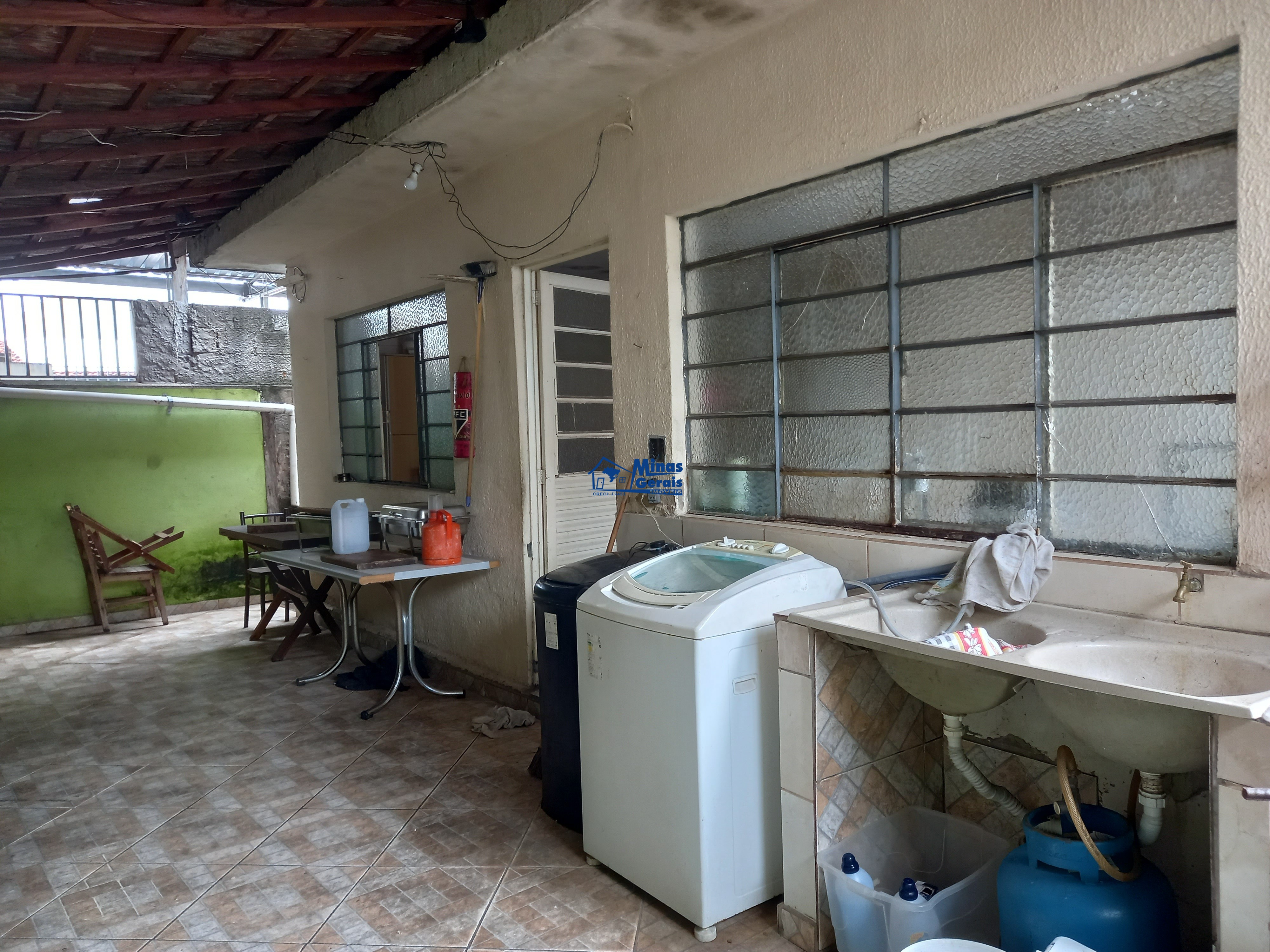 Prédio Inteiro à venda com 3 quartos, 144m² - Foto 3