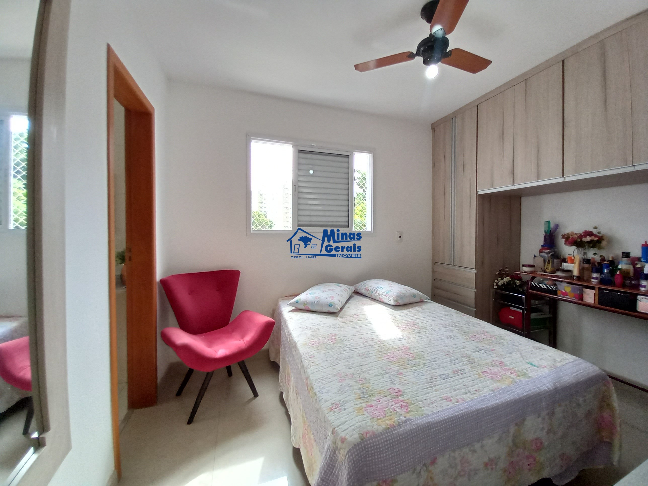 Apartamento à venda com 3 quartos, 77m² - Foto 10