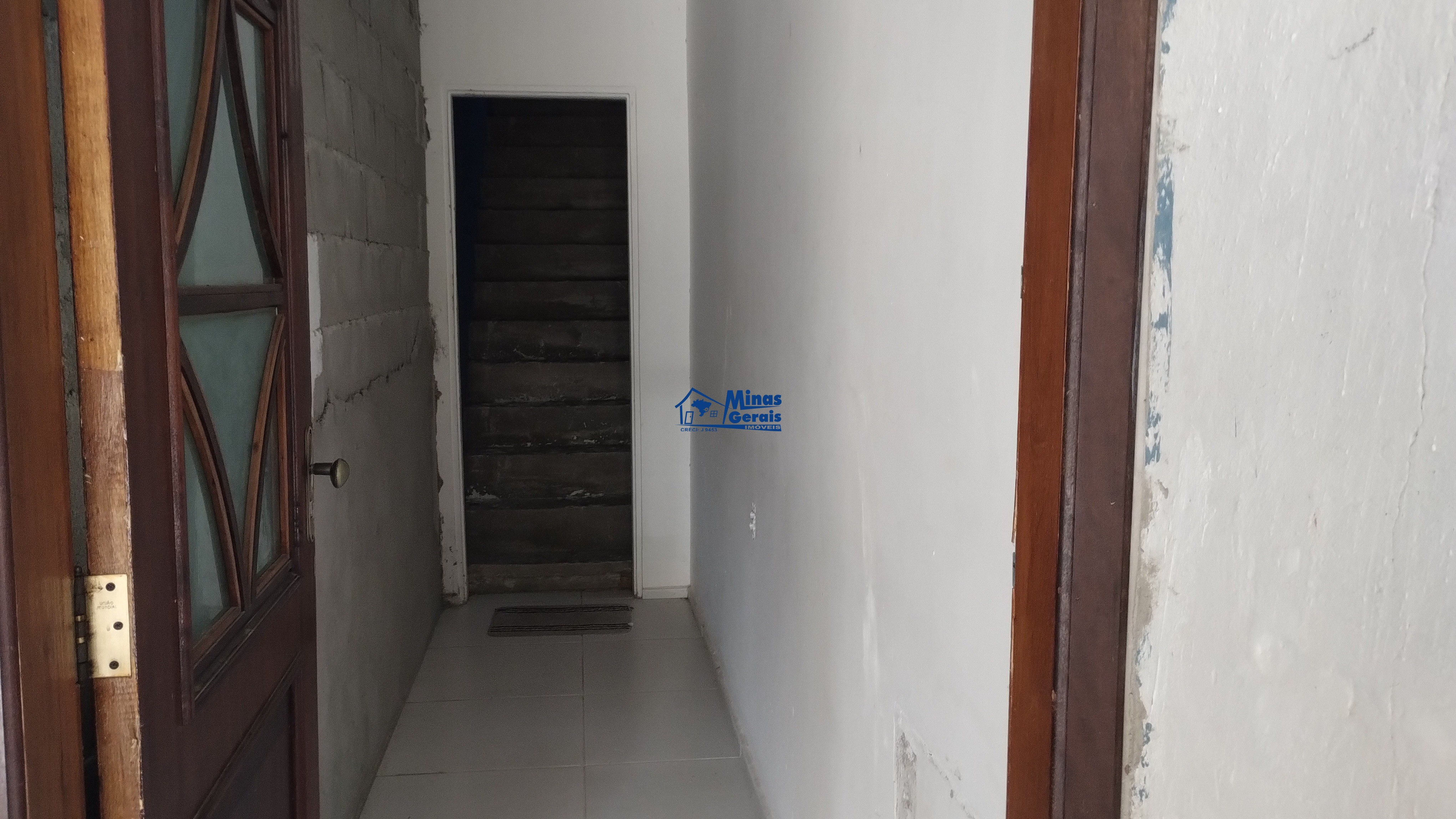 Casa à venda com 3 quartos, 170m² - Foto 3