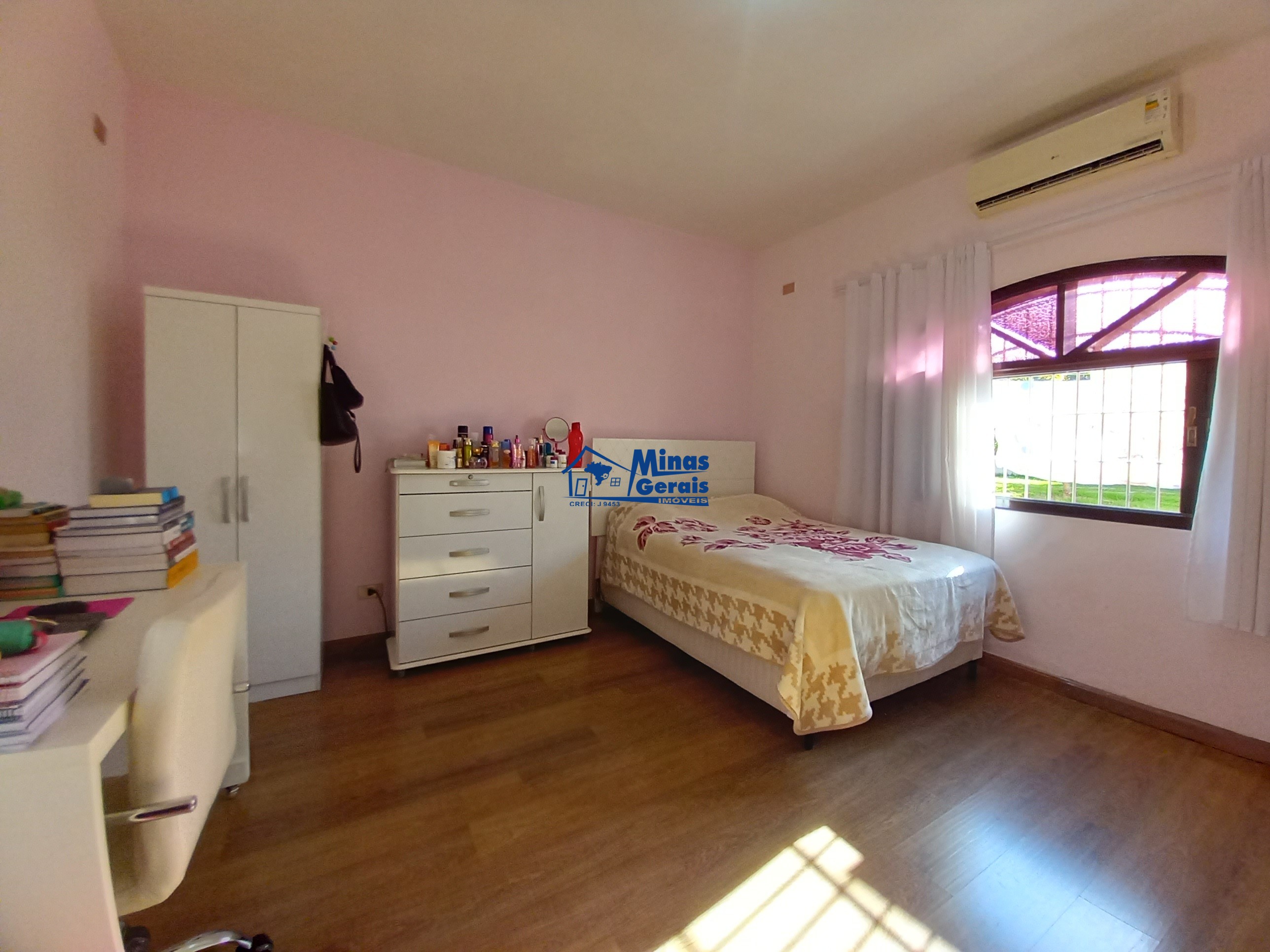 Casa à venda com 3 quartos, 800m² - Foto 16