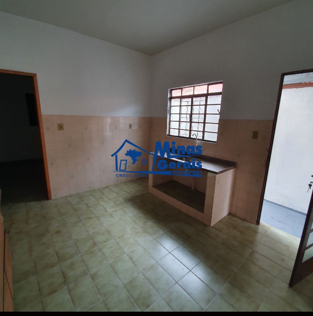 Casa à venda com 2 quartos, 75m² - Foto 5