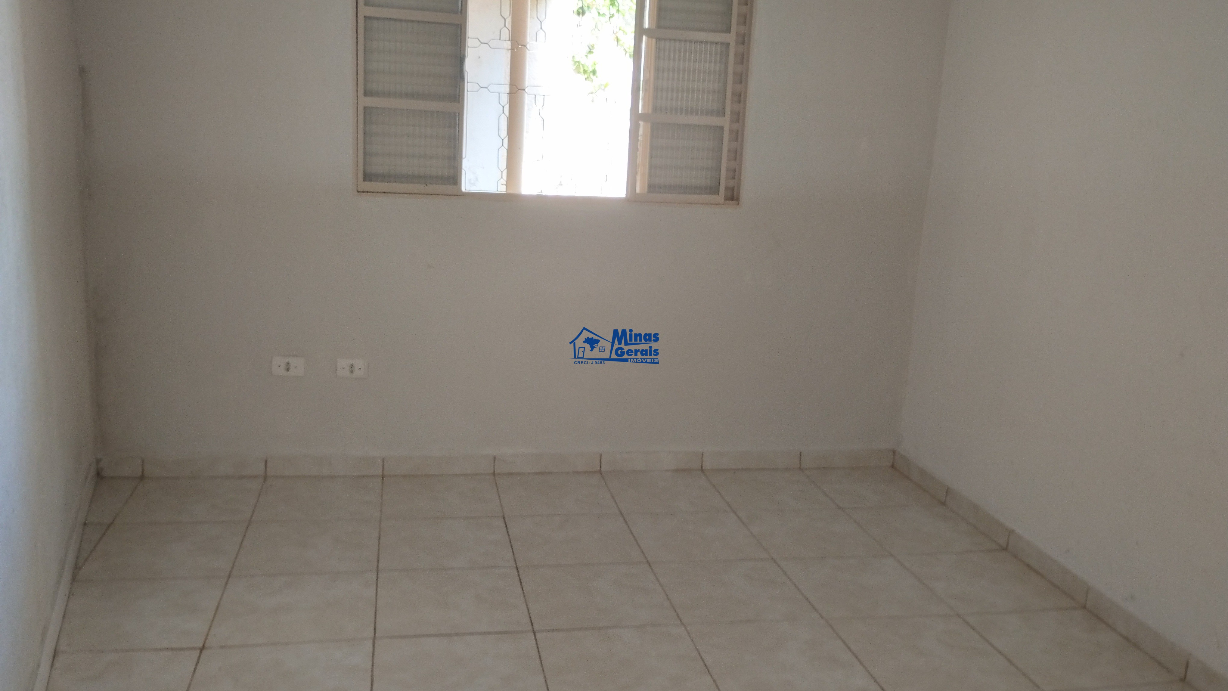 Casa à venda com 2 quartos, 62m² - Foto 13