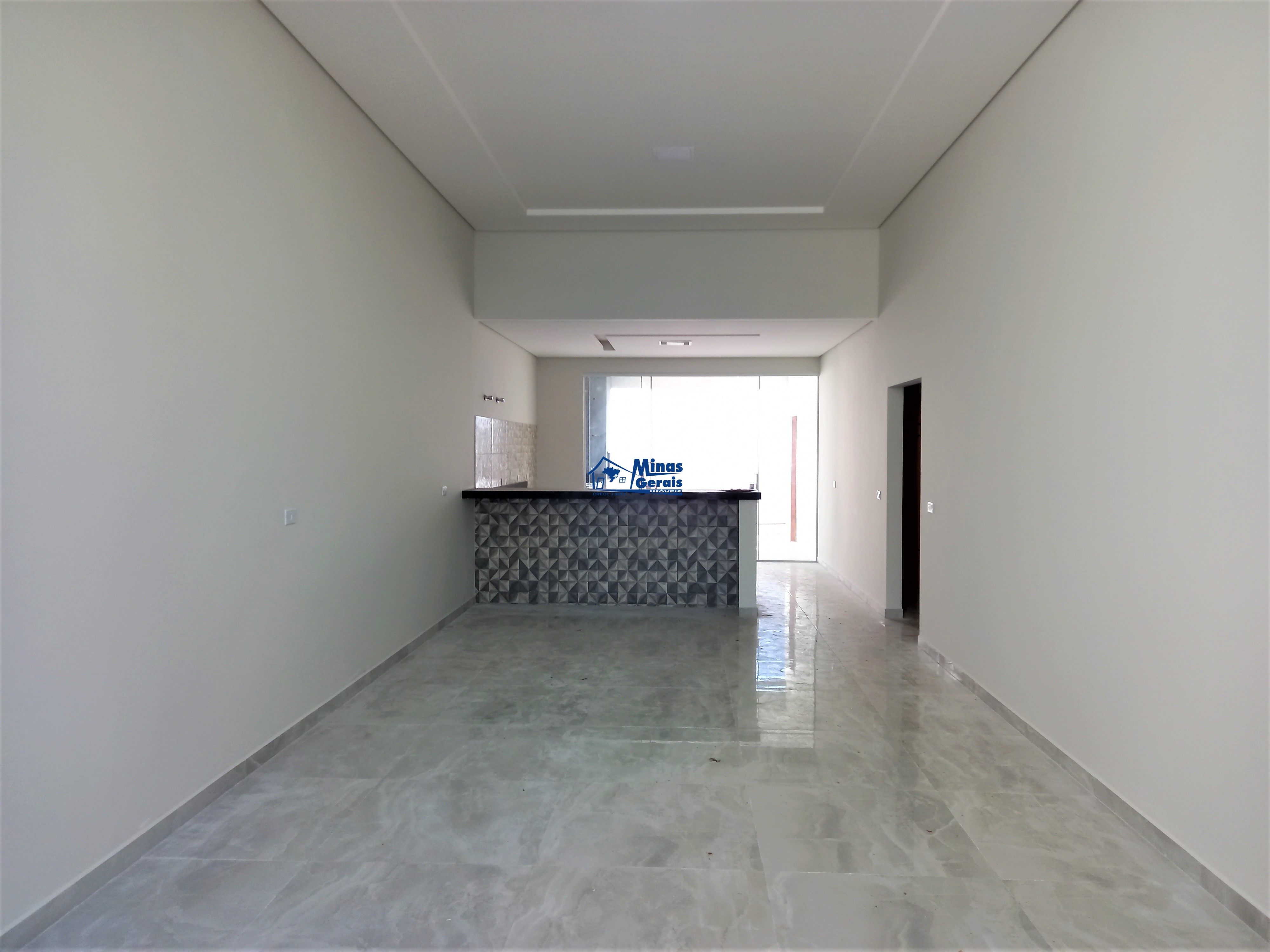 Casa à venda com 3 quartos, 250m² - Foto 5