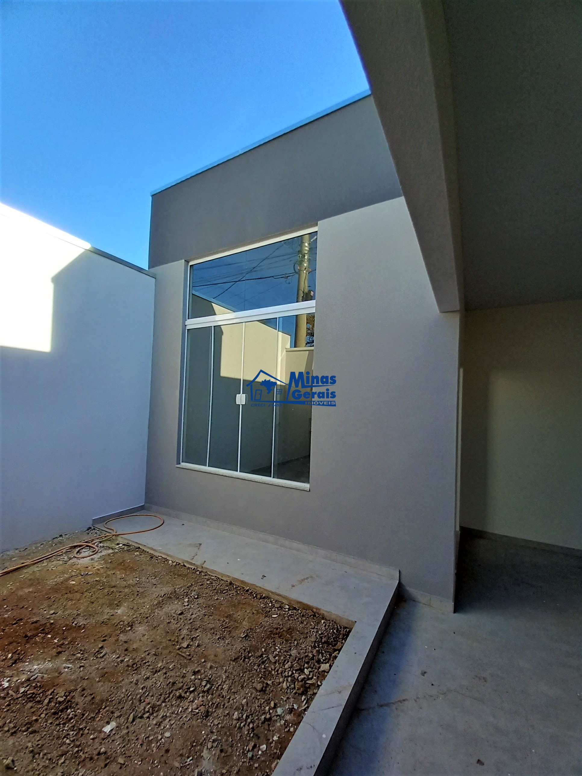 Casa à venda com 3 quartos, 250m² - Foto 4