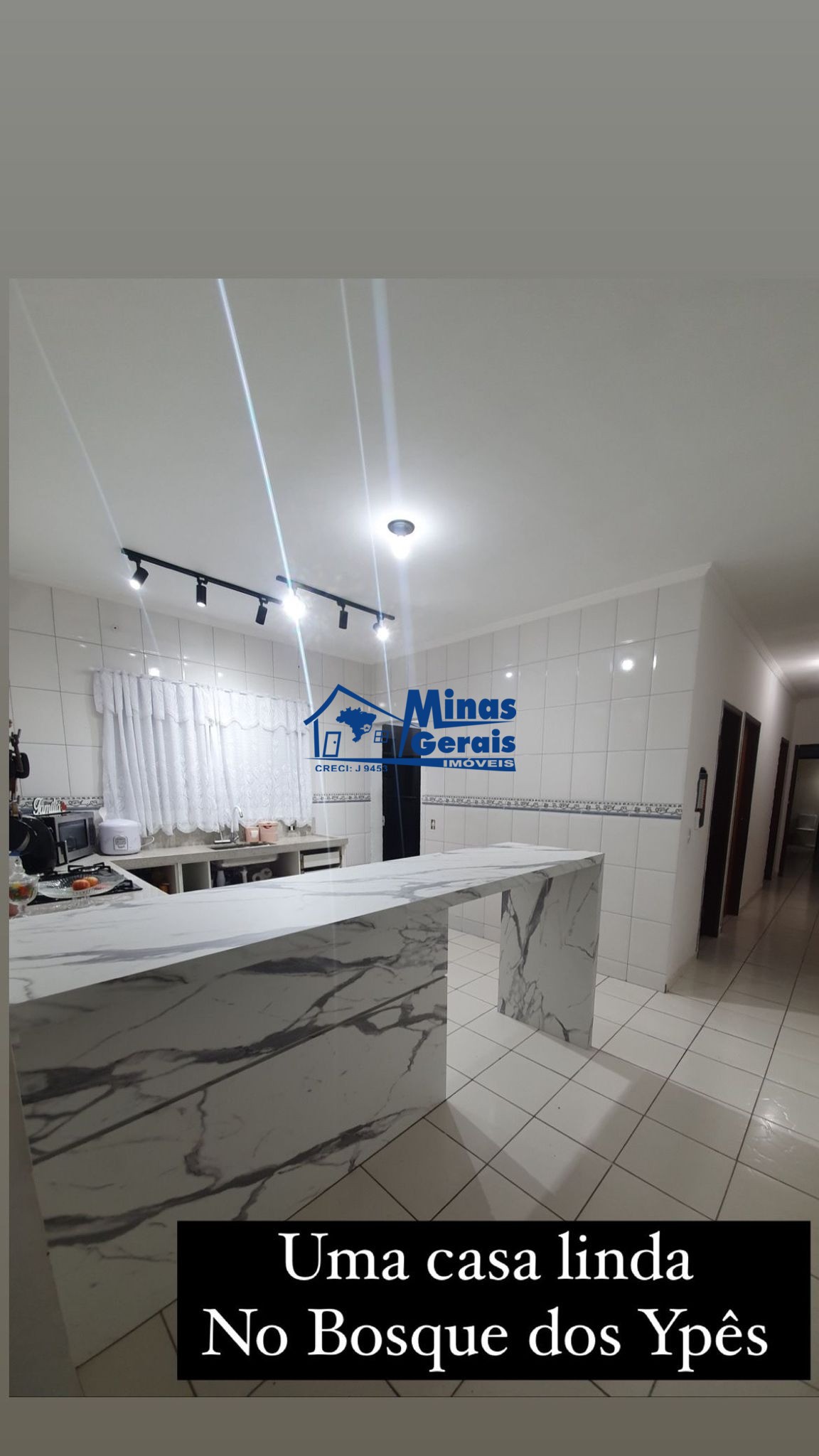 Casa à venda com 3 quartos, 150m² - Foto 1