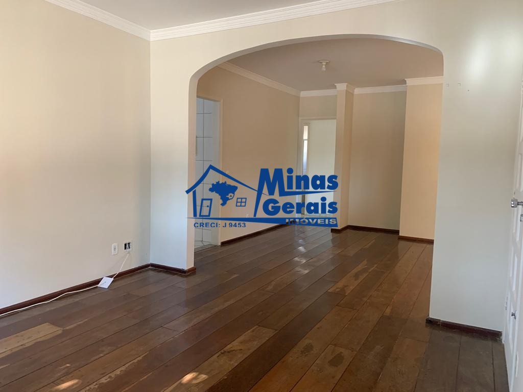 Casa à venda com 4 quartos, 250m² - Foto 20