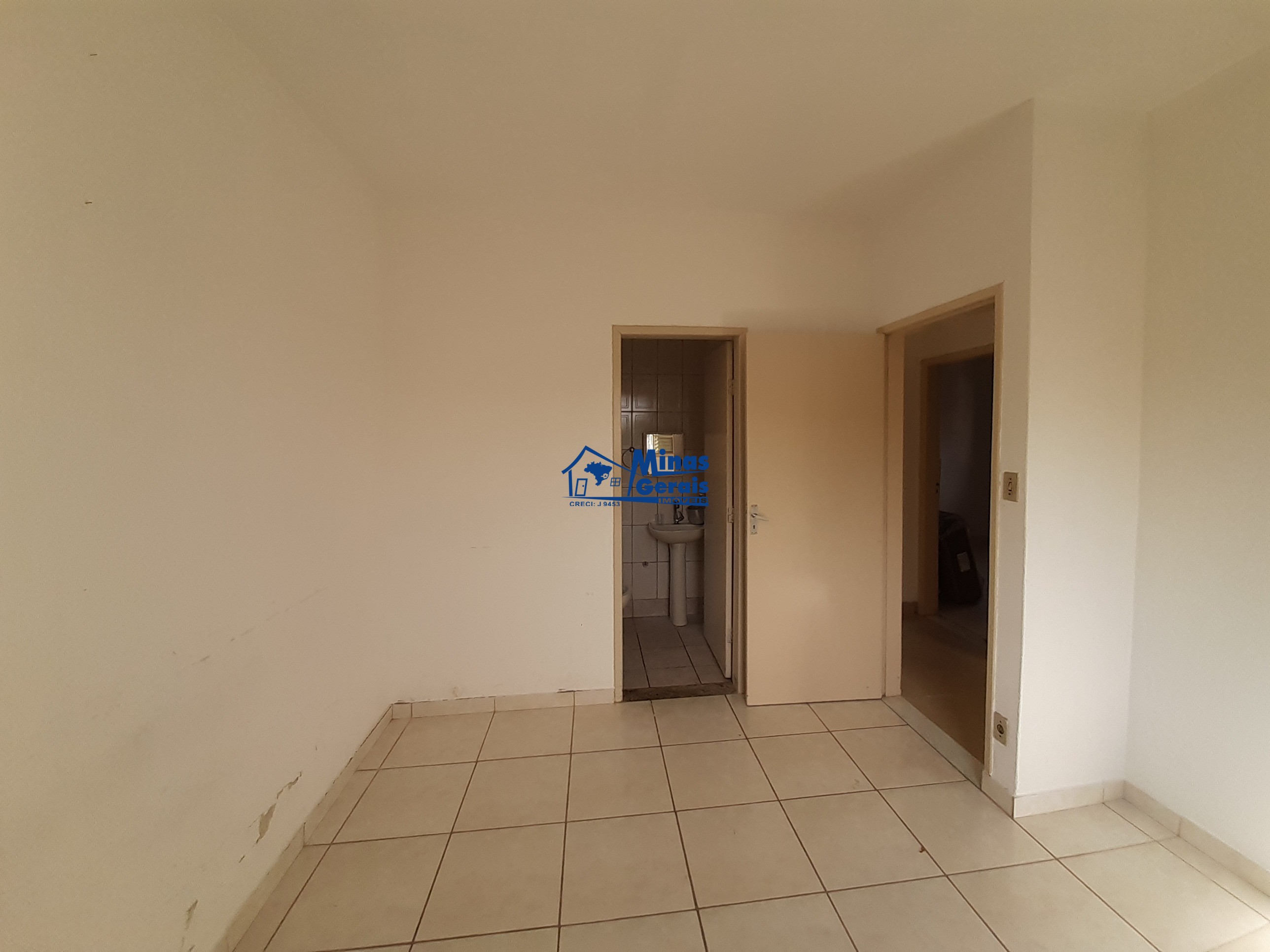 Casa à venda com 3 quartos, 250m² - Foto 10