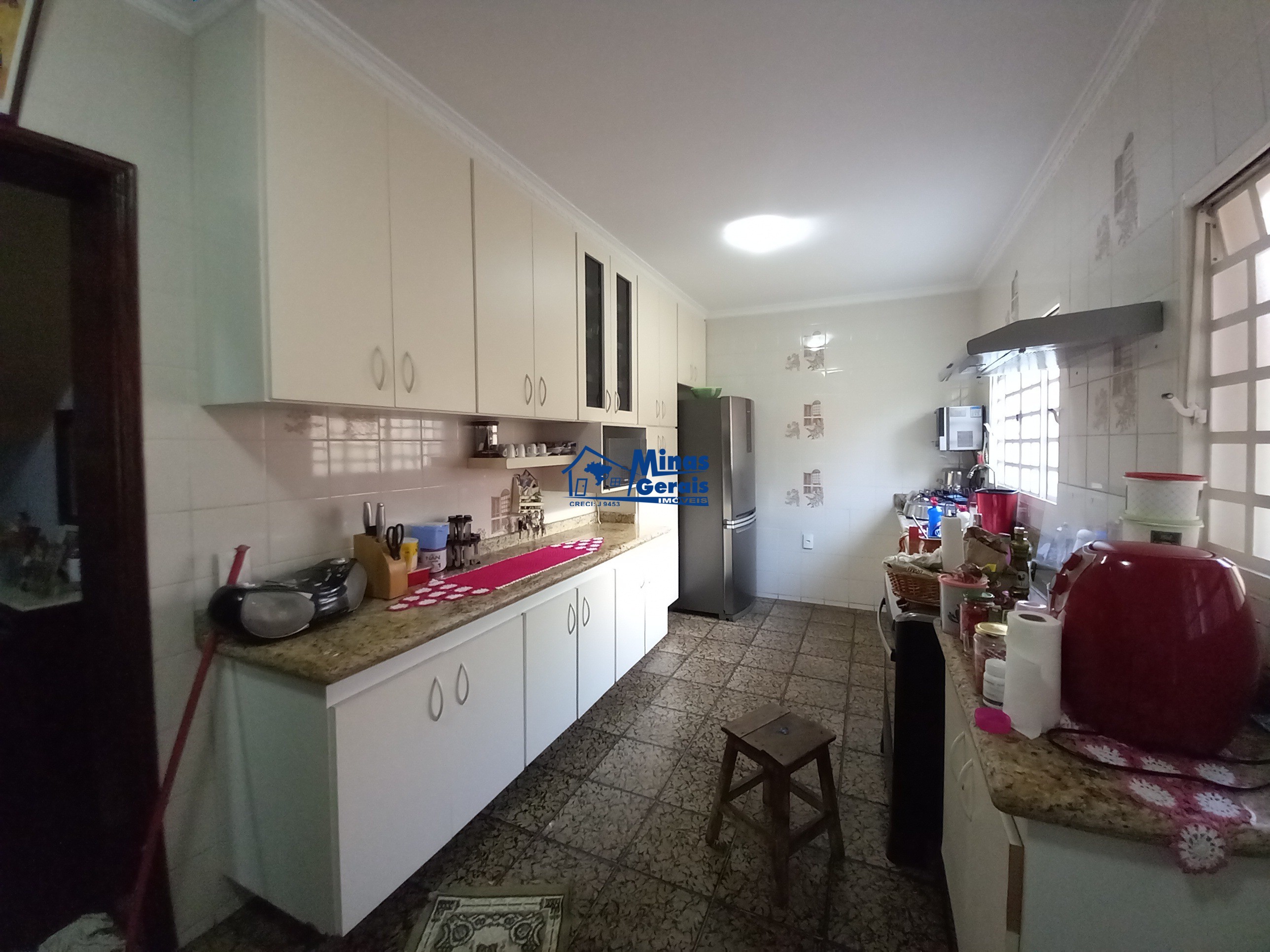 Casa à venda com 5 quartos, 300m² - Foto 6