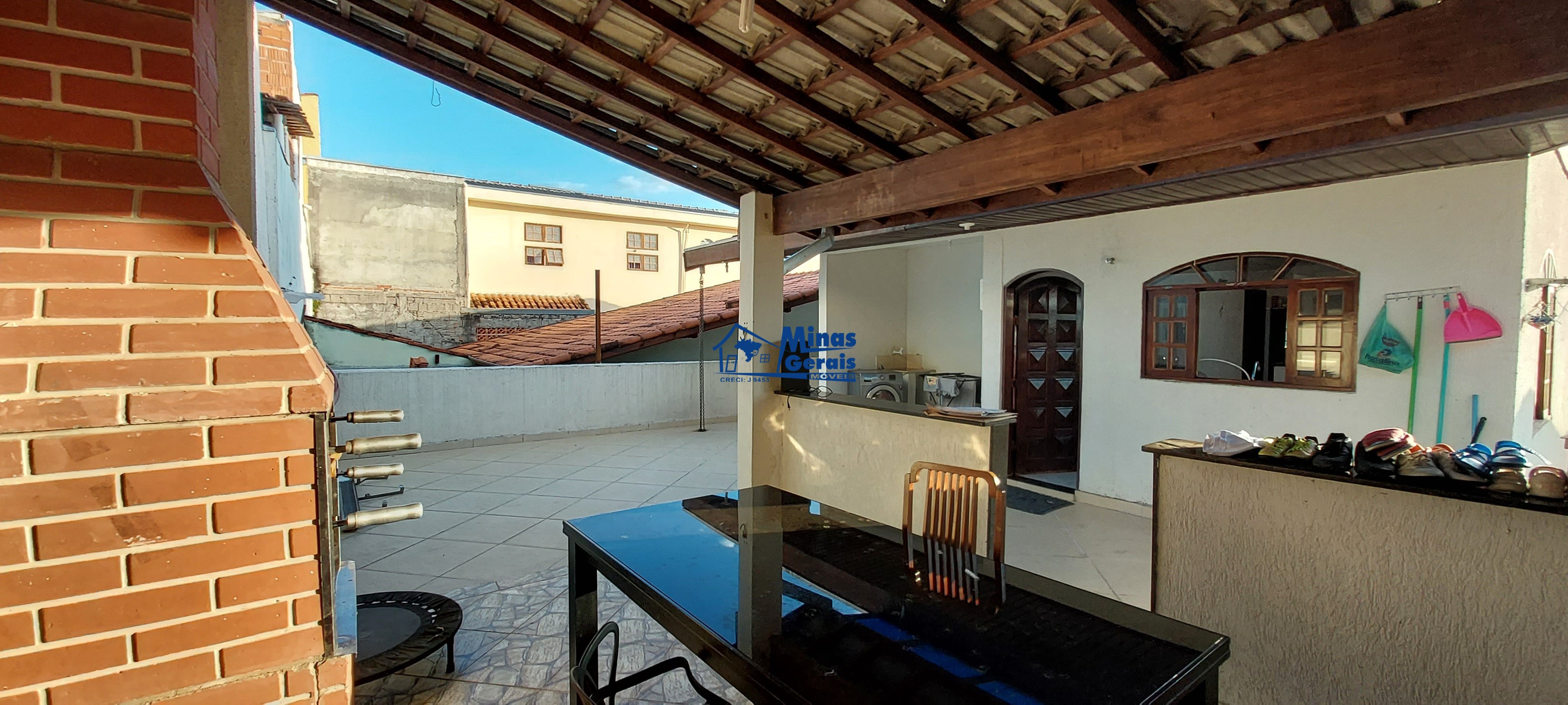 Casa à venda com 4 quartos, 250m² - Foto 5