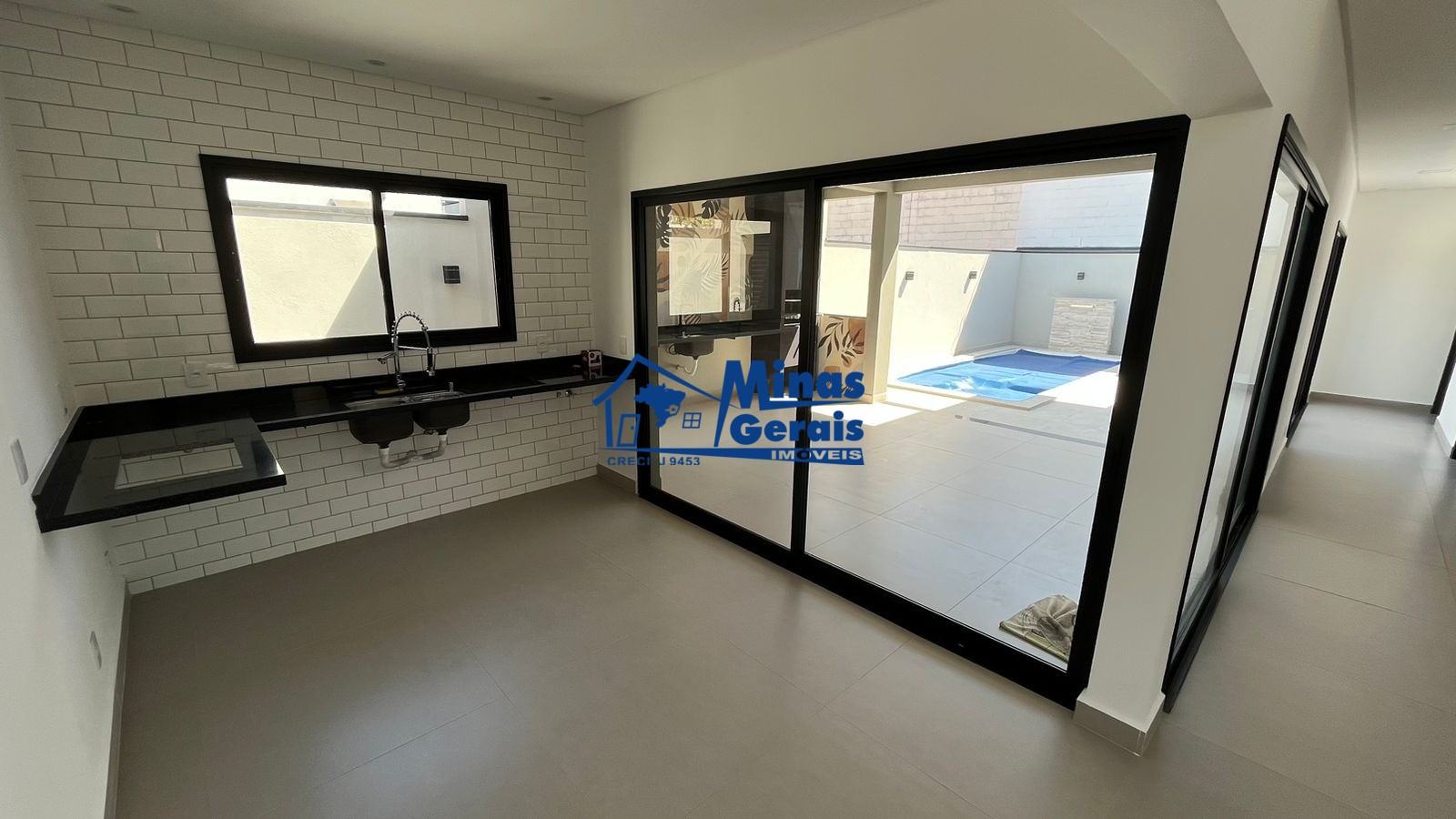 Casa de Condomínio à venda com 3 quartos, 300m² - Foto 7