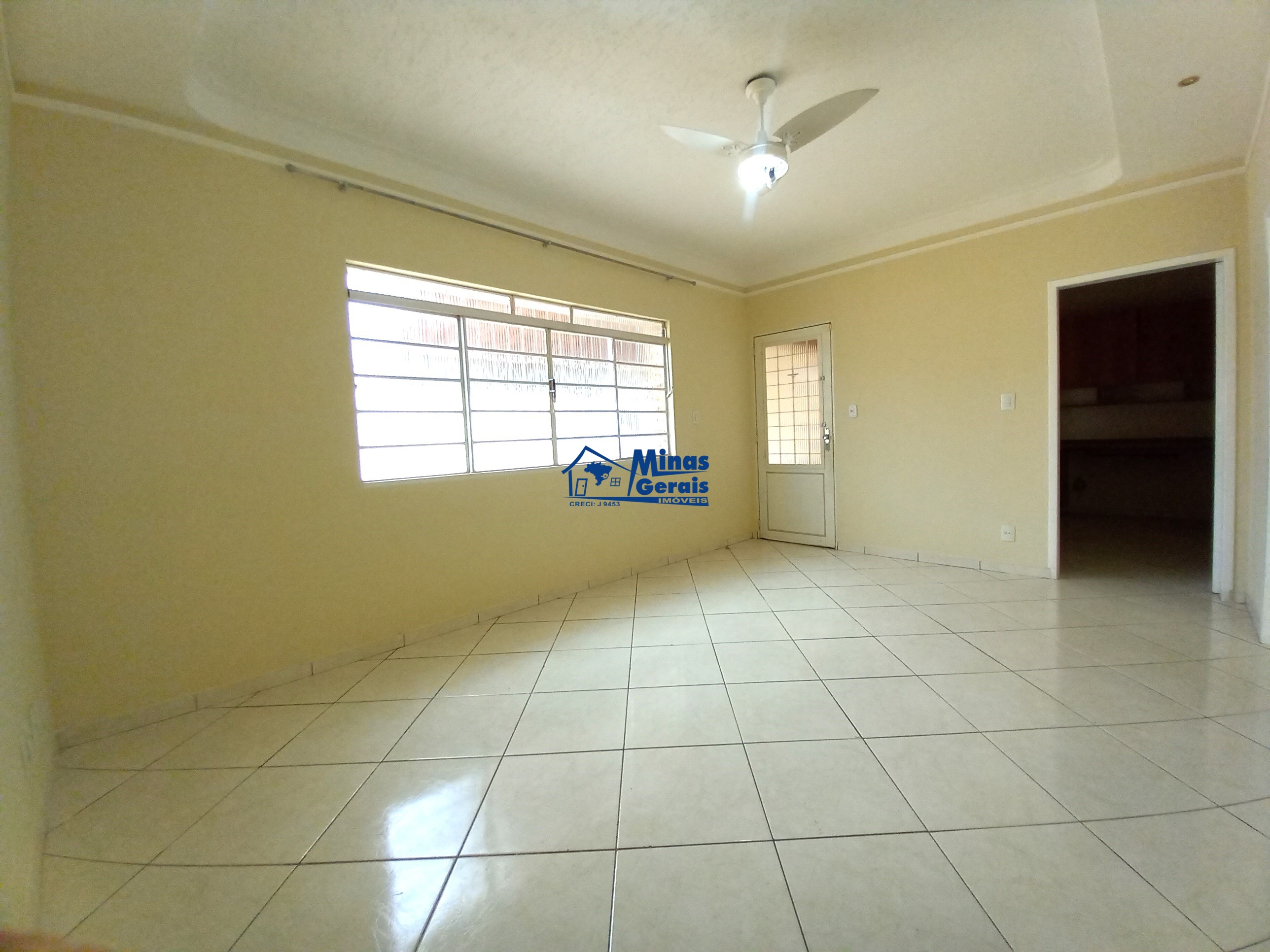 Casa à venda com 3 quartos, 250m² - Foto 10