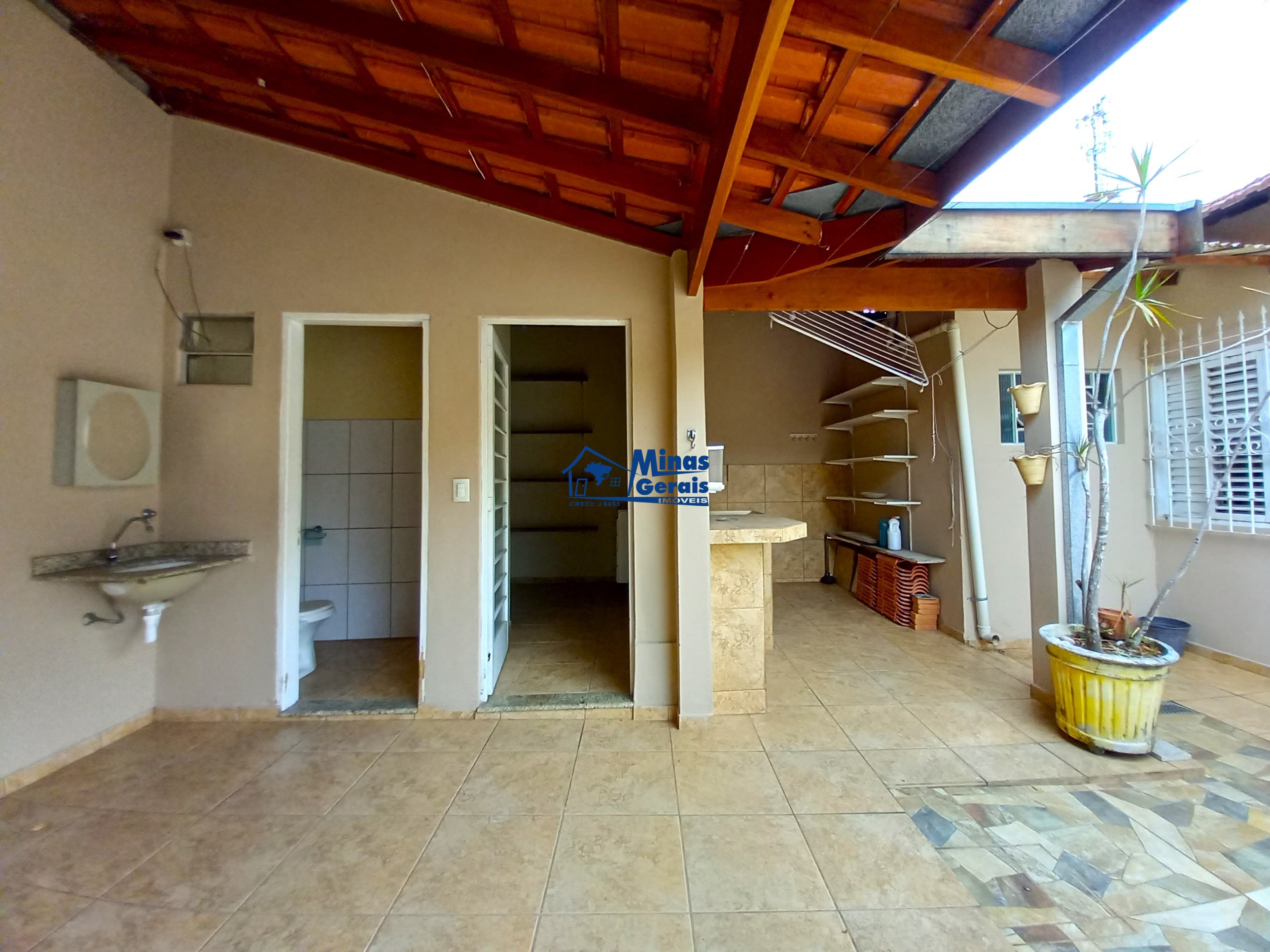 Casa à venda com 3 quartos, 250m² - Foto 28