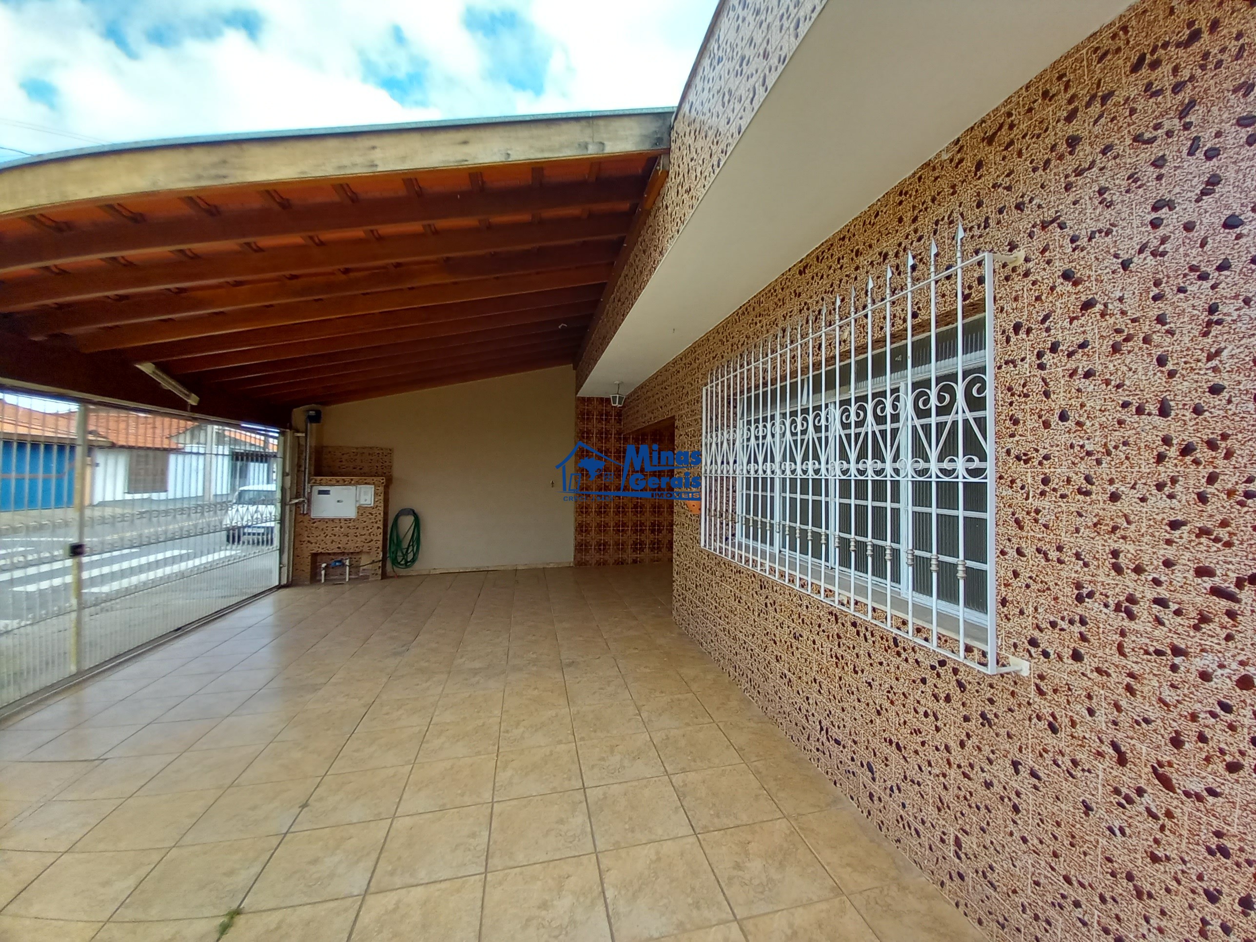 Casa à venda com 3 quartos, 250m² - Foto 33