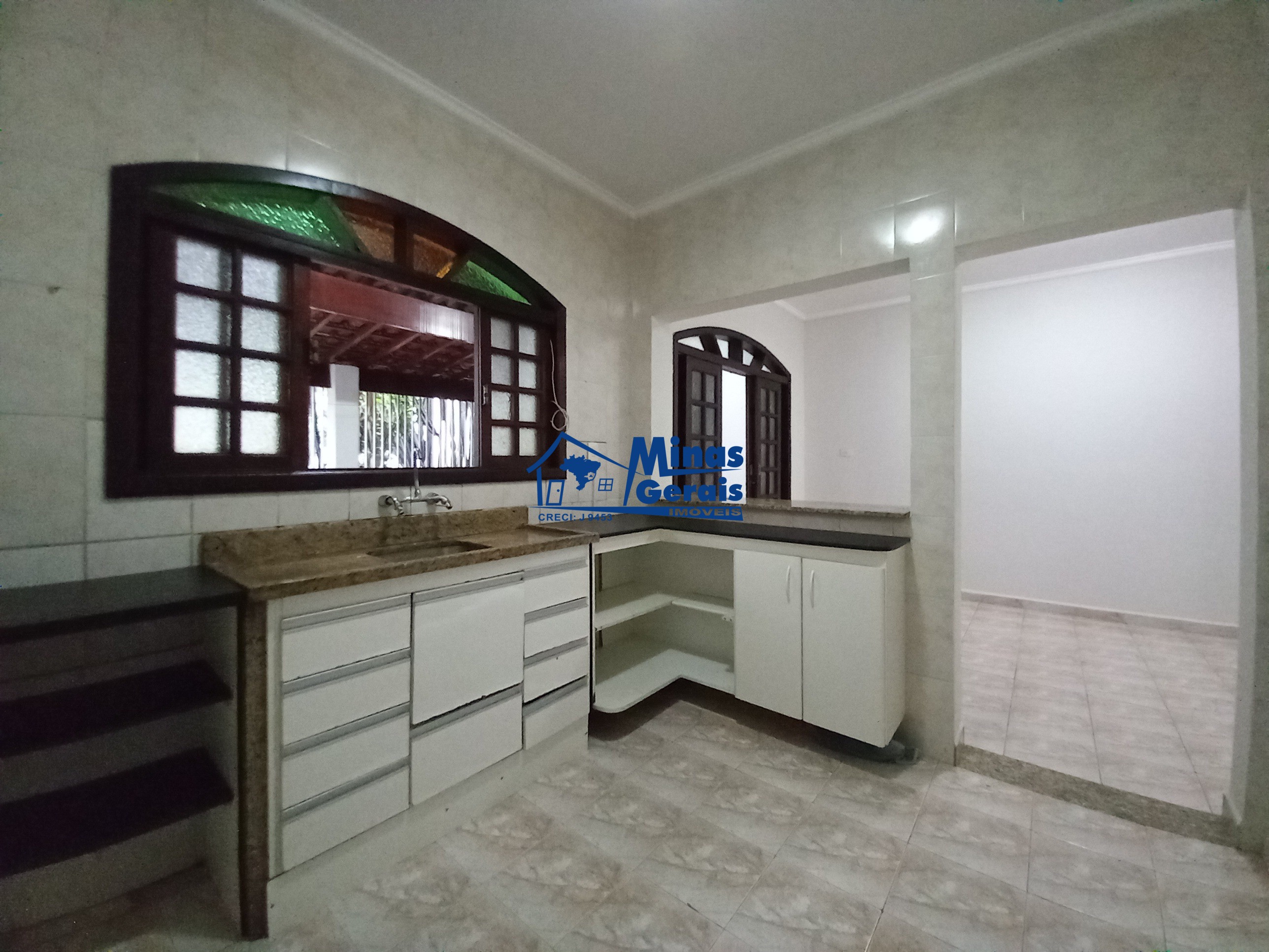 Casa à venda com 4 quartos, 225m² - Foto 7