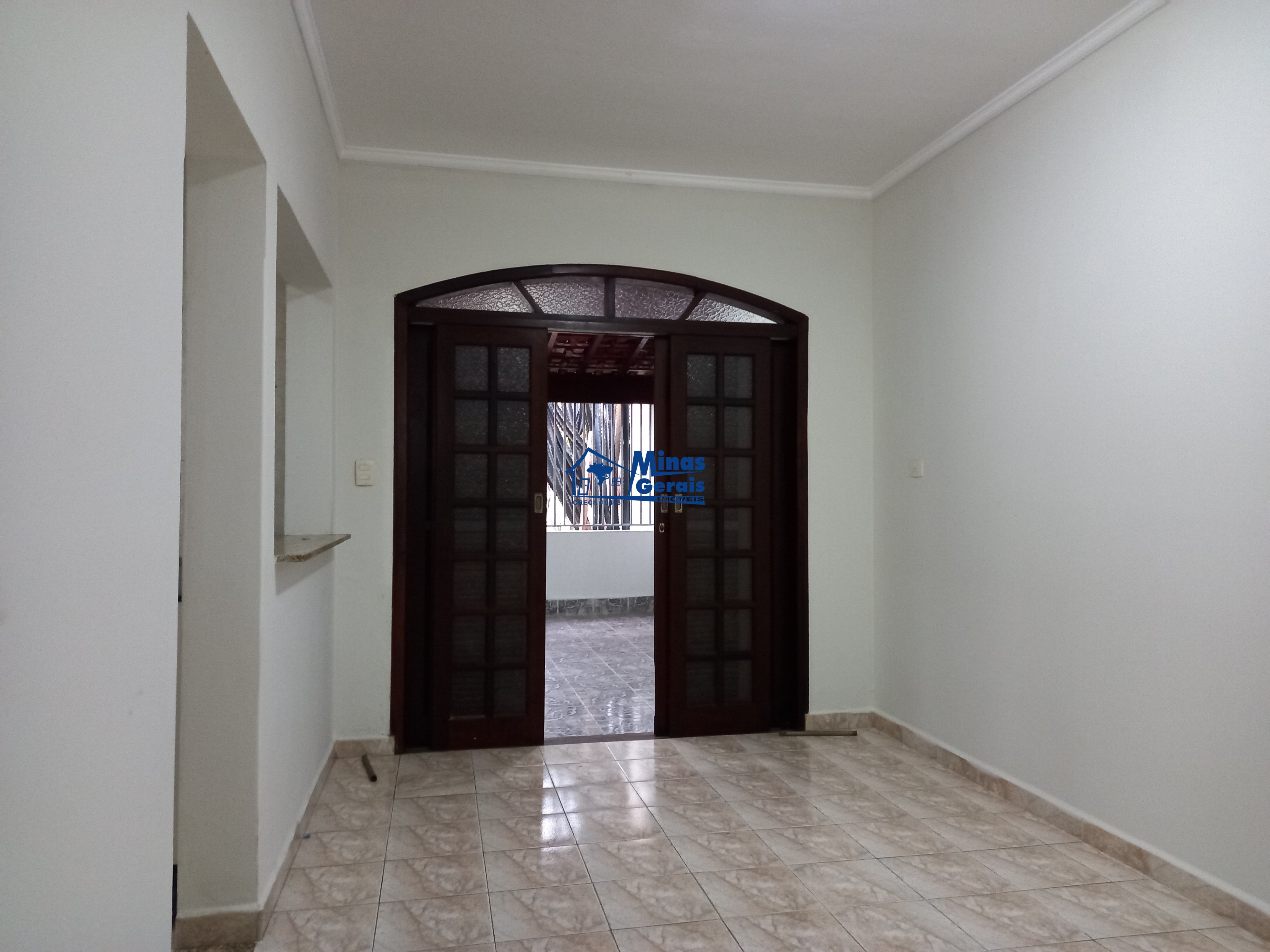 Casa à venda com 4 quartos, 225m² - Foto 8