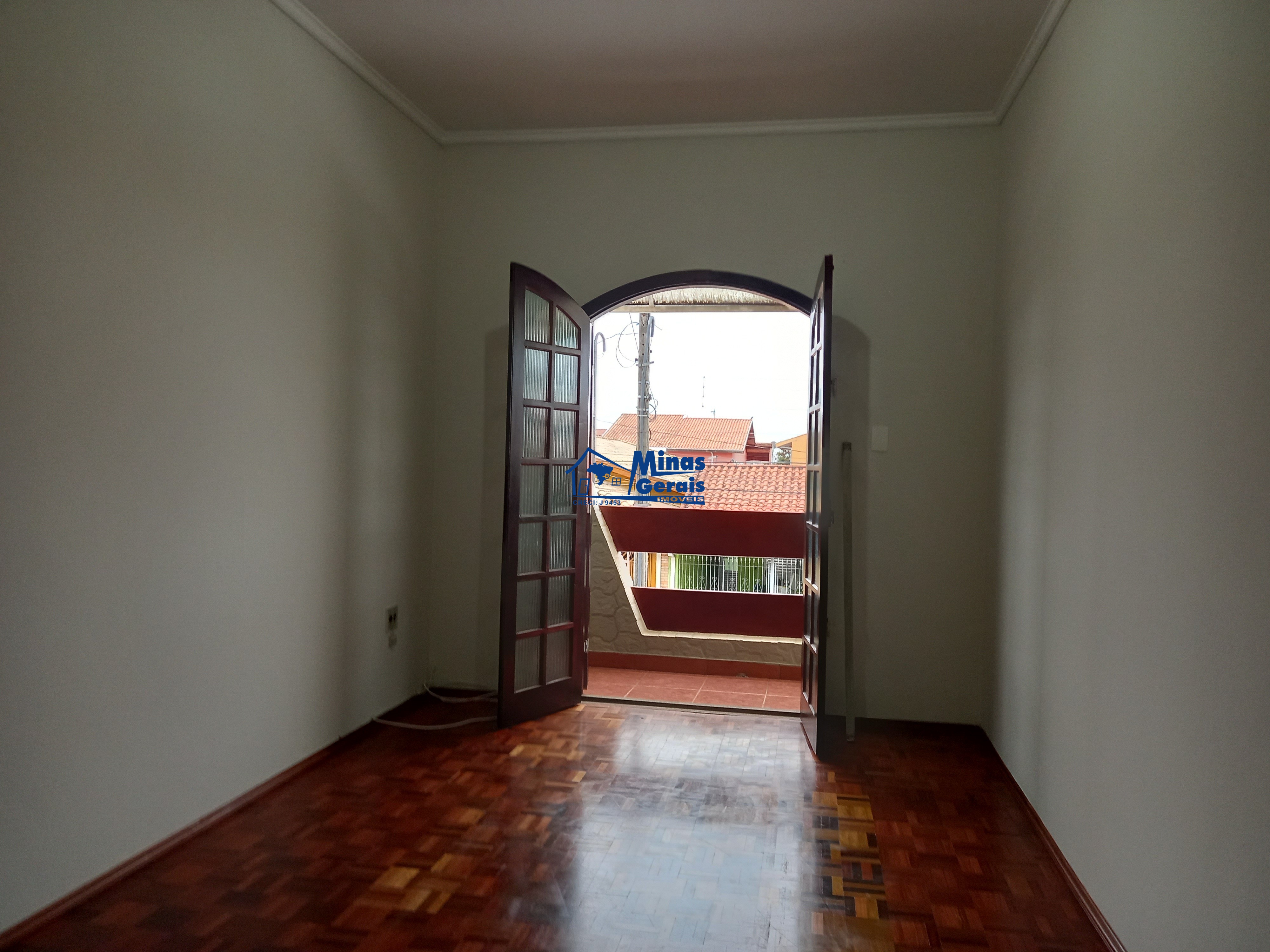 Casa à venda com 4 quartos, 225m² - Foto 18