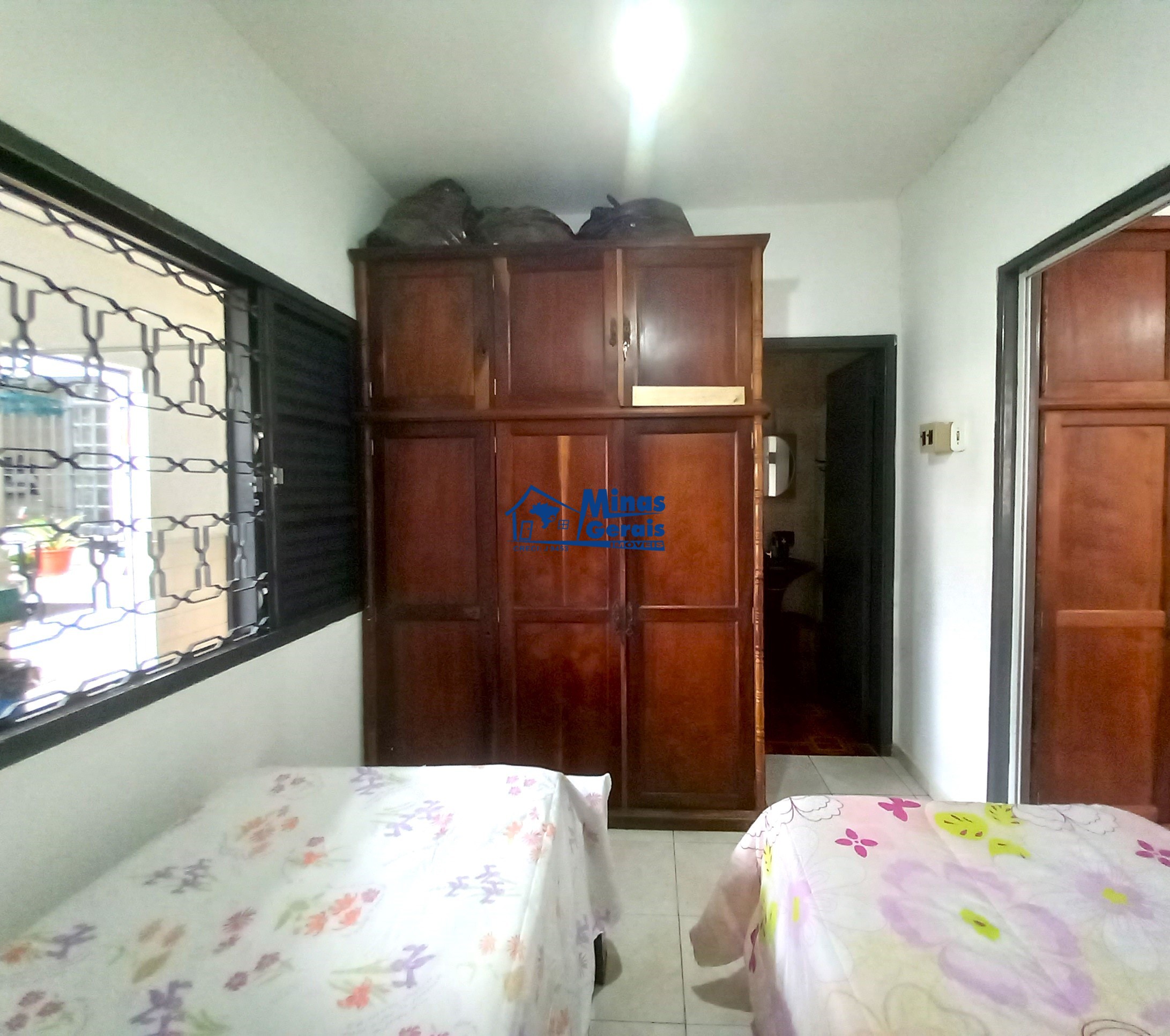 Casa à venda com 2 quartos, 150m² - Foto 18