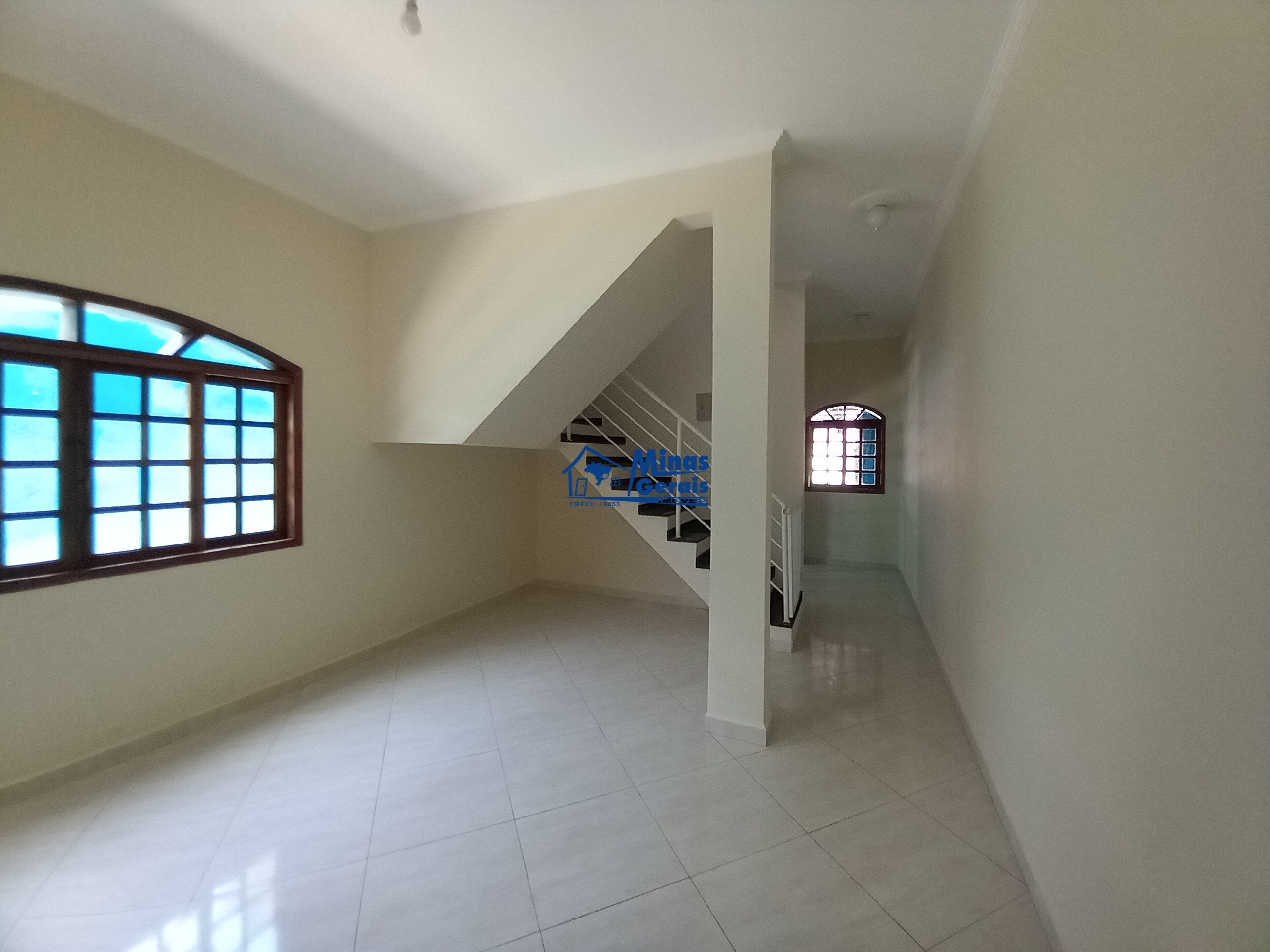 Casa à venda com 3 quartos, 196m² - Foto 5