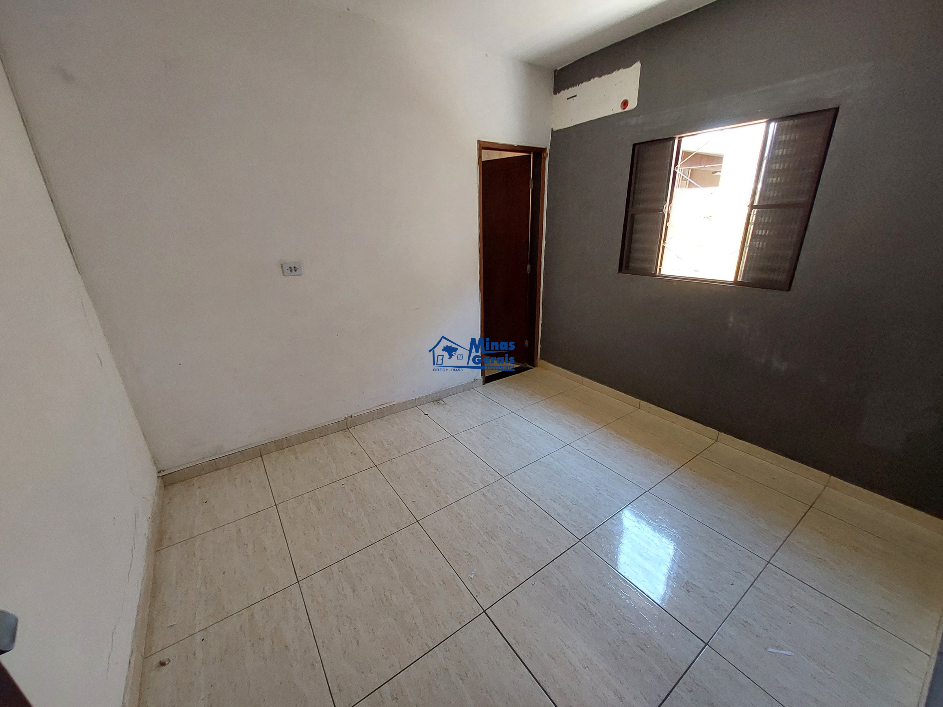 Casa à venda com 3 quartos, 70m² - Foto 12