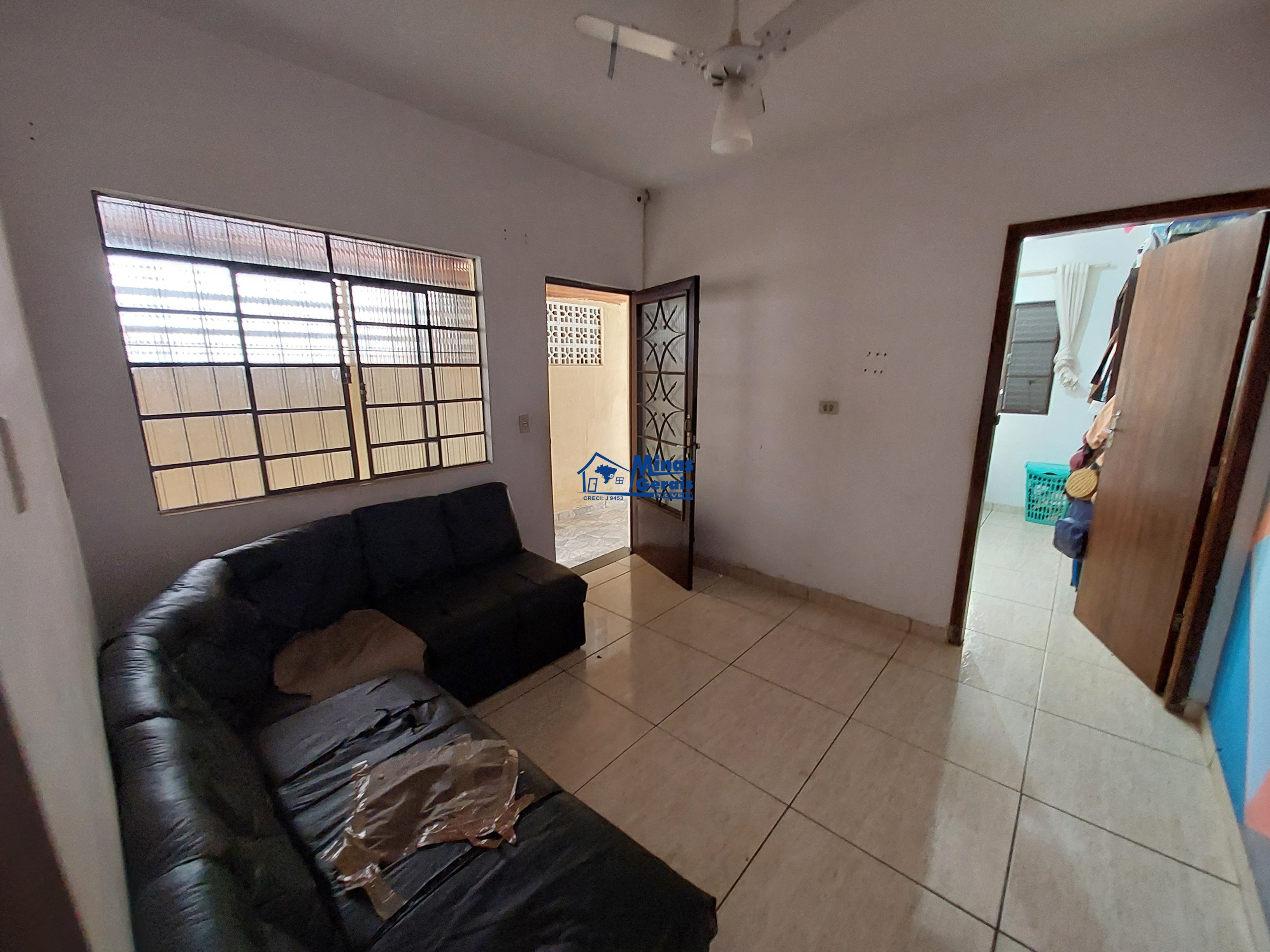 Casa à venda com 3 quartos, 70m² - Foto 6