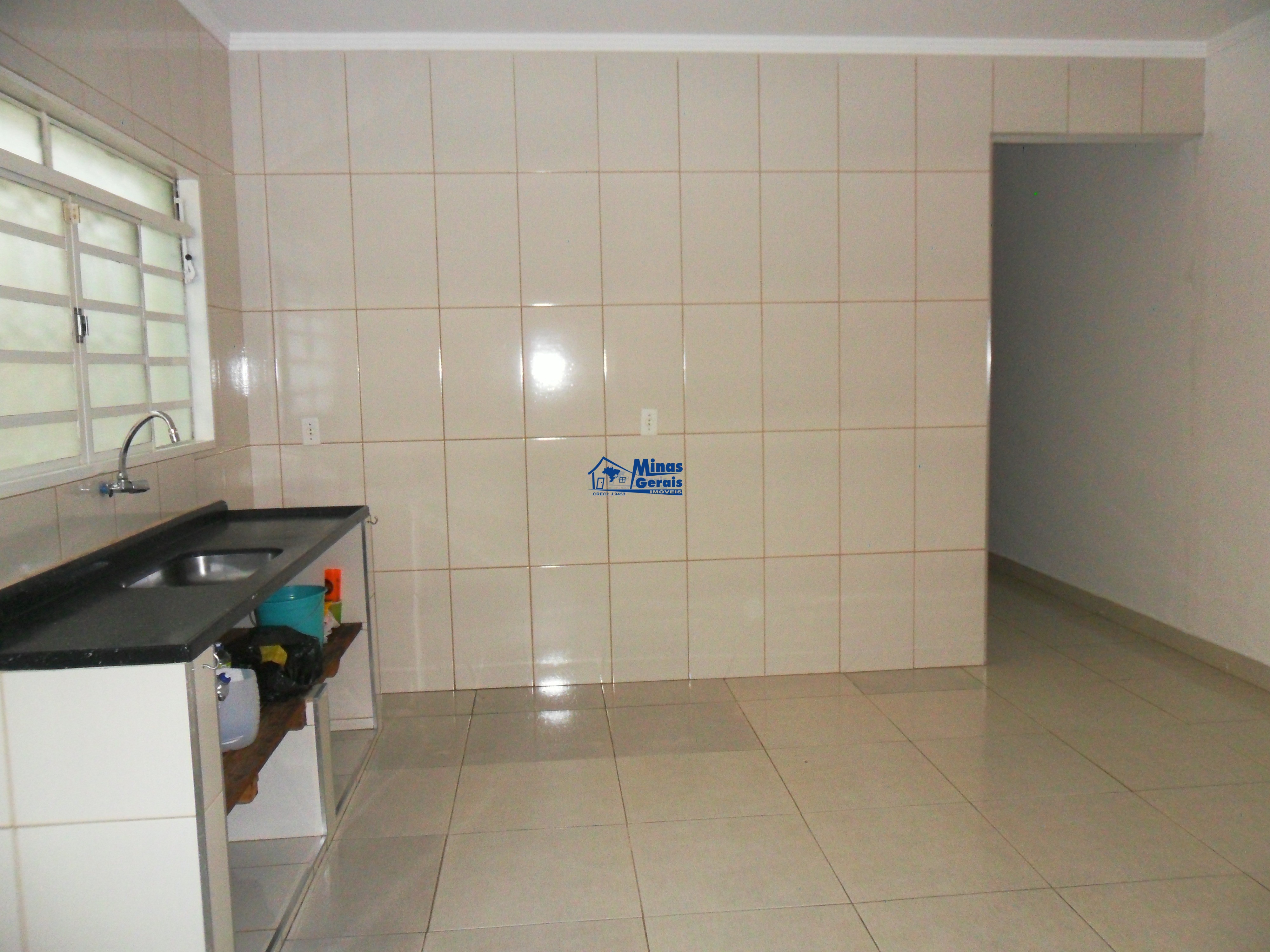 Casa à venda com 2 quartos, 100m² - Foto 5