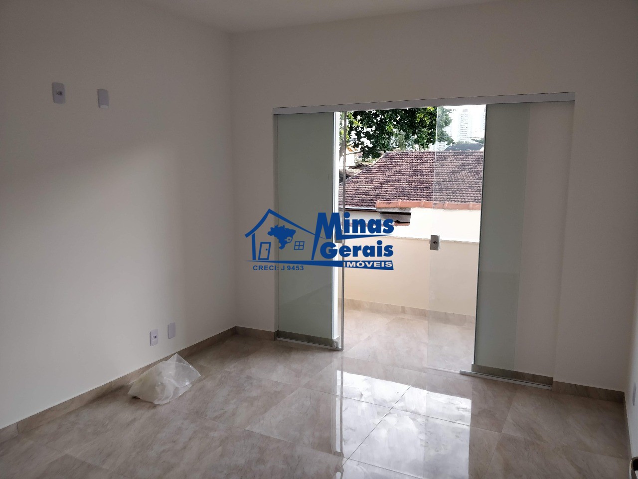 Casa à venda com 4 quartos, 180m² - Foto 7