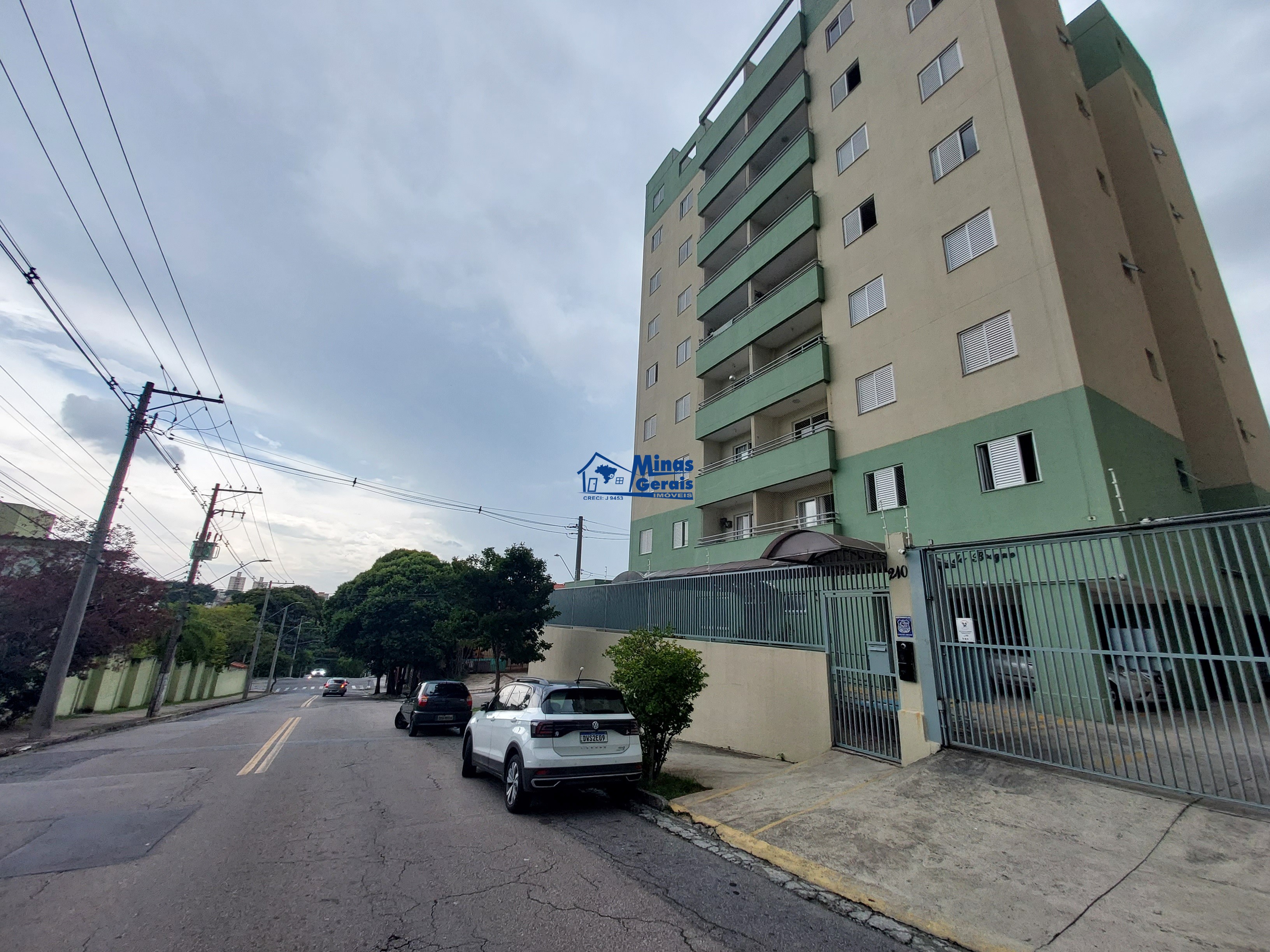 Apartamento à venda com 3 quartos, 140m² - Foto 4