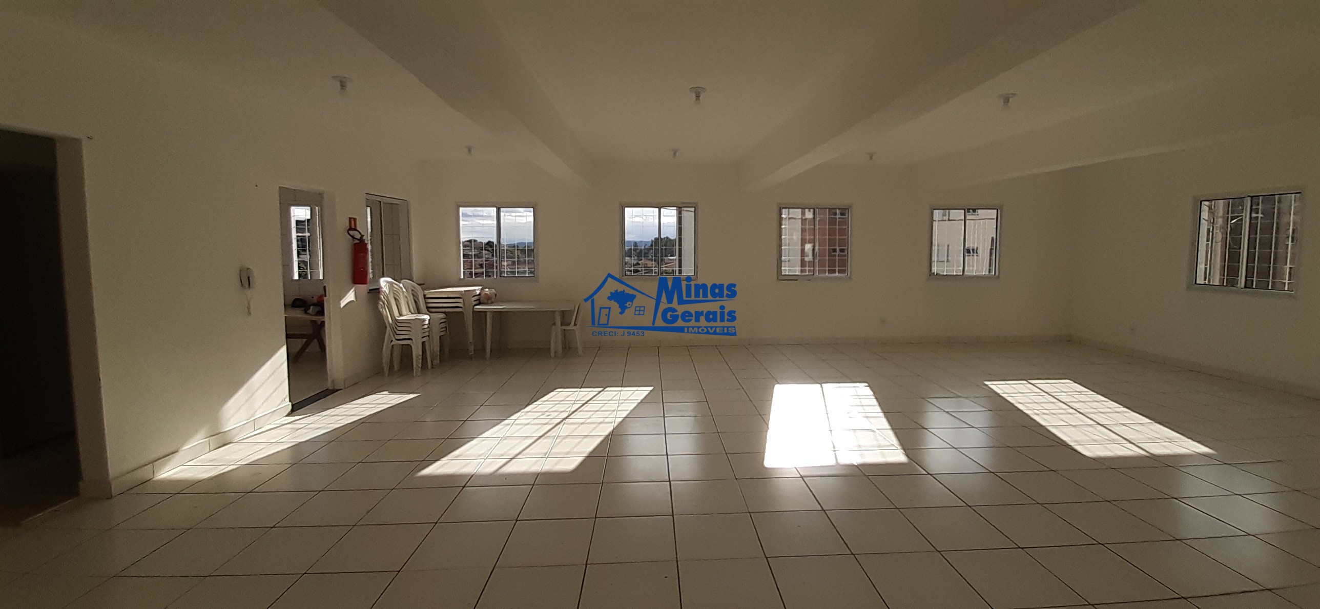 Apartamento à venda com 2 quartos, 45m² - Foto 20