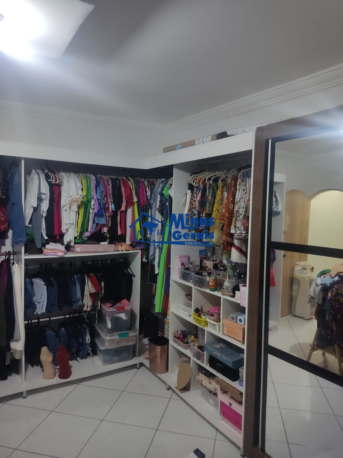 Casa à venda com 3 quartos, 90m² - Foto 3