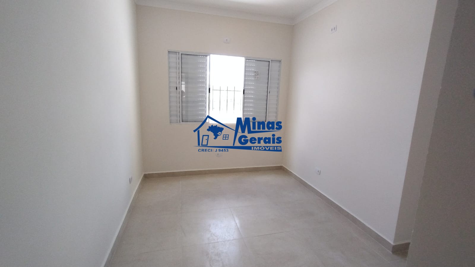 Casa à venda com 2 quartos, 100m² - Foto 9