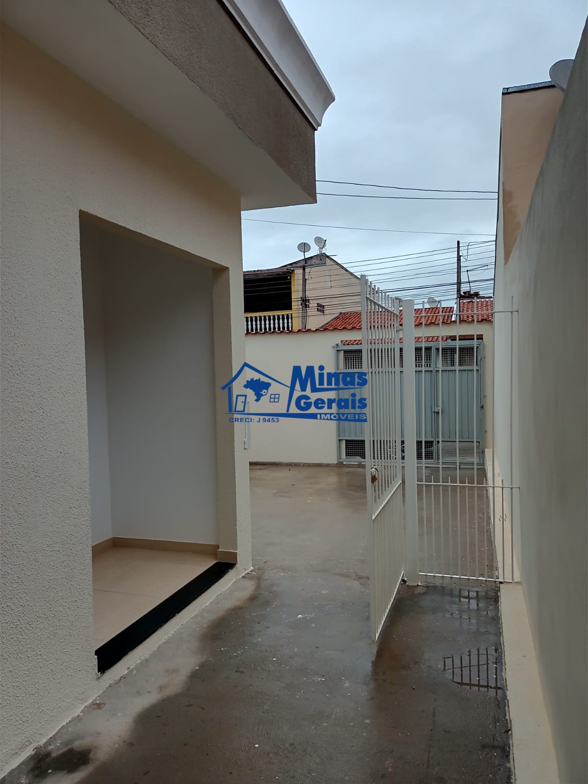 Casa à venda com 2 quartos, 59m² - Foto 3