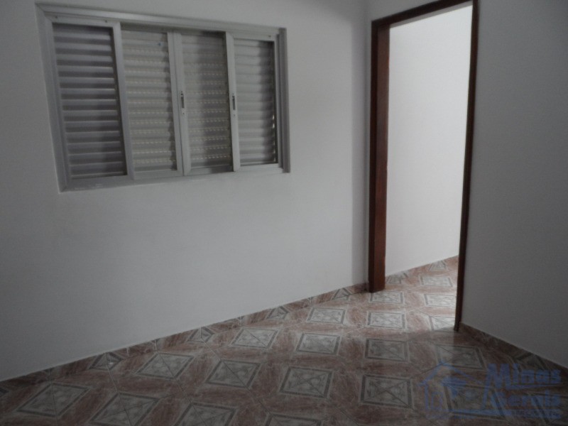 Casa à venda com 4 quartos, 125m² - Foto 13