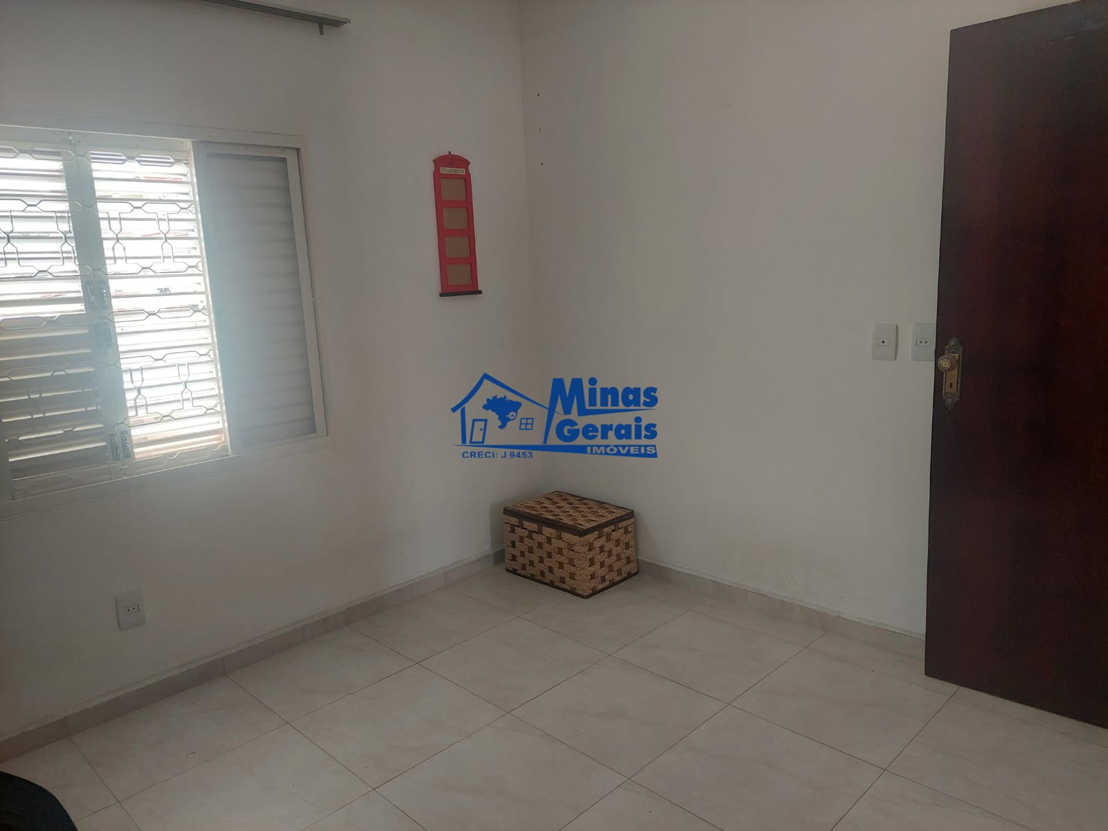 Casa à venda com 4 quartos, 300m² - Foto 14