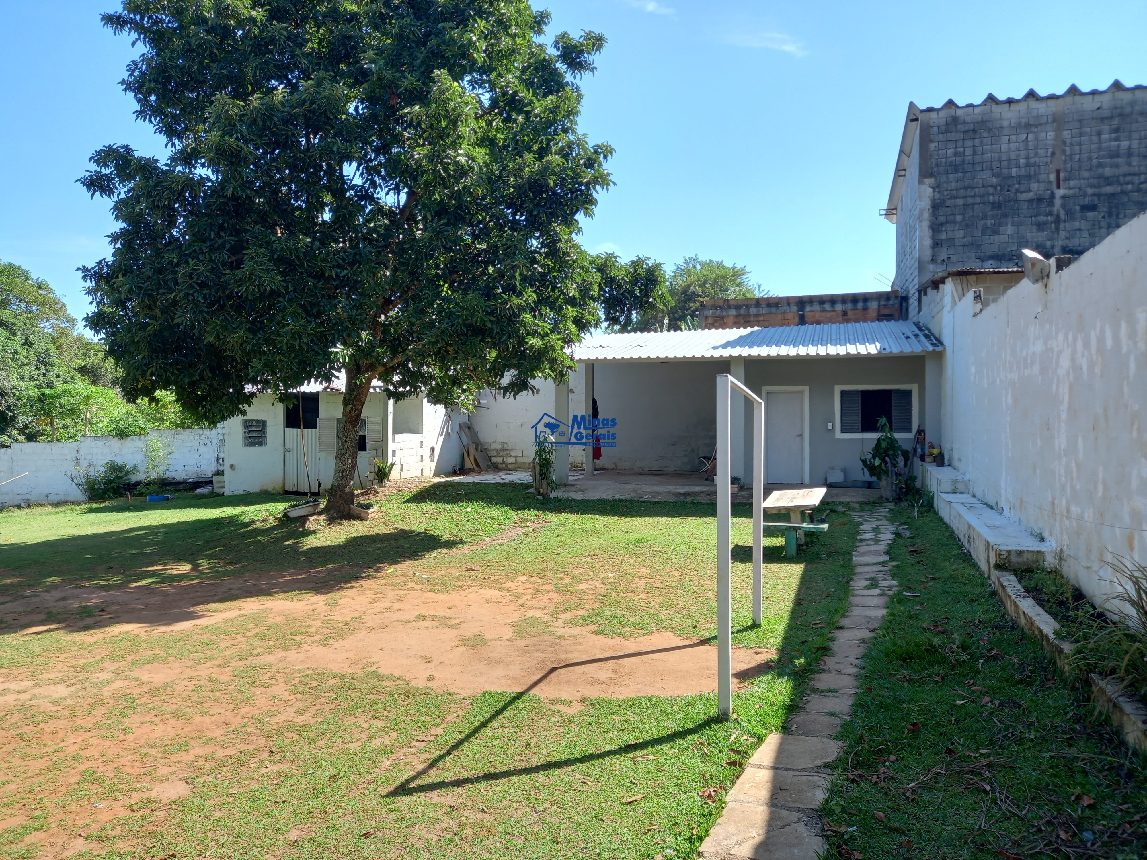 Fazenda à venda com 2 quartos, 350m² - Foto 14