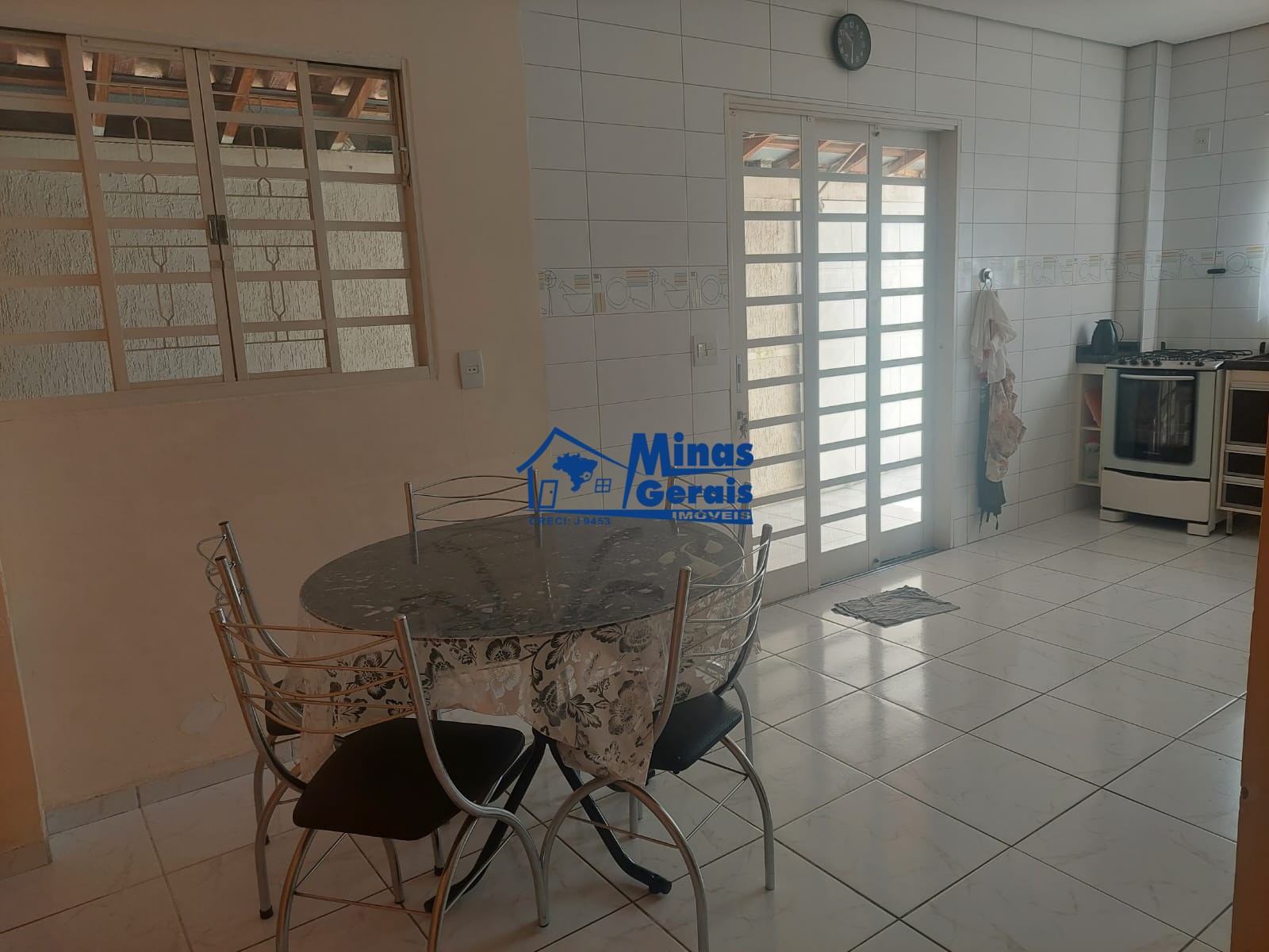 Casa à venda com 4 quartos, 300m² - Foto 32