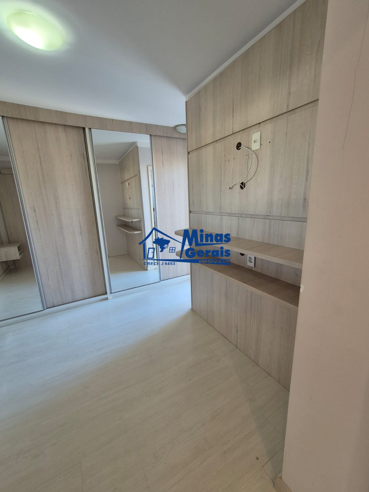 Apartamento à venda com 2 quartos, 63m² - Foto 8