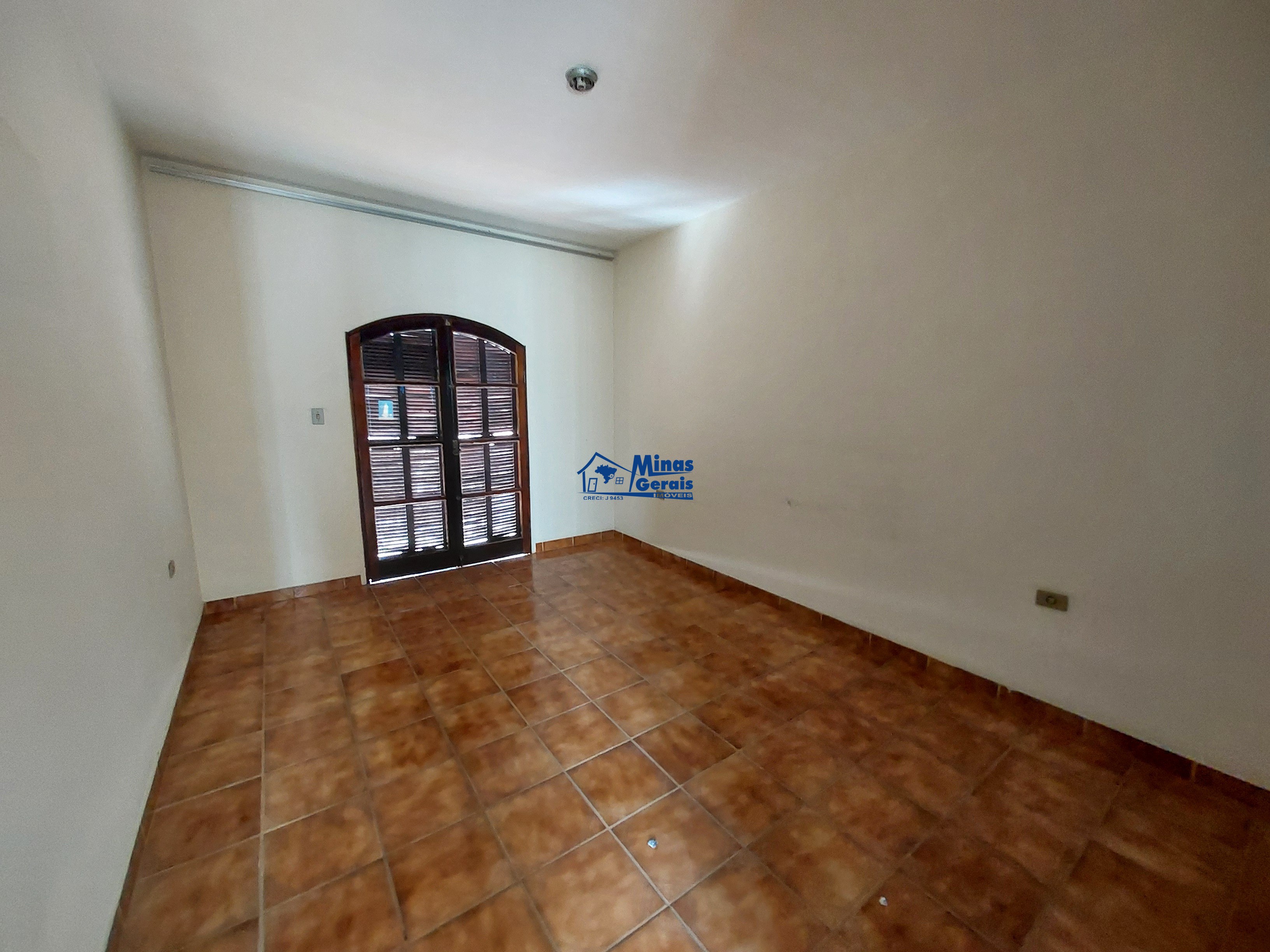 Casa à venda com 2 quartos, 125m² - Foto 13