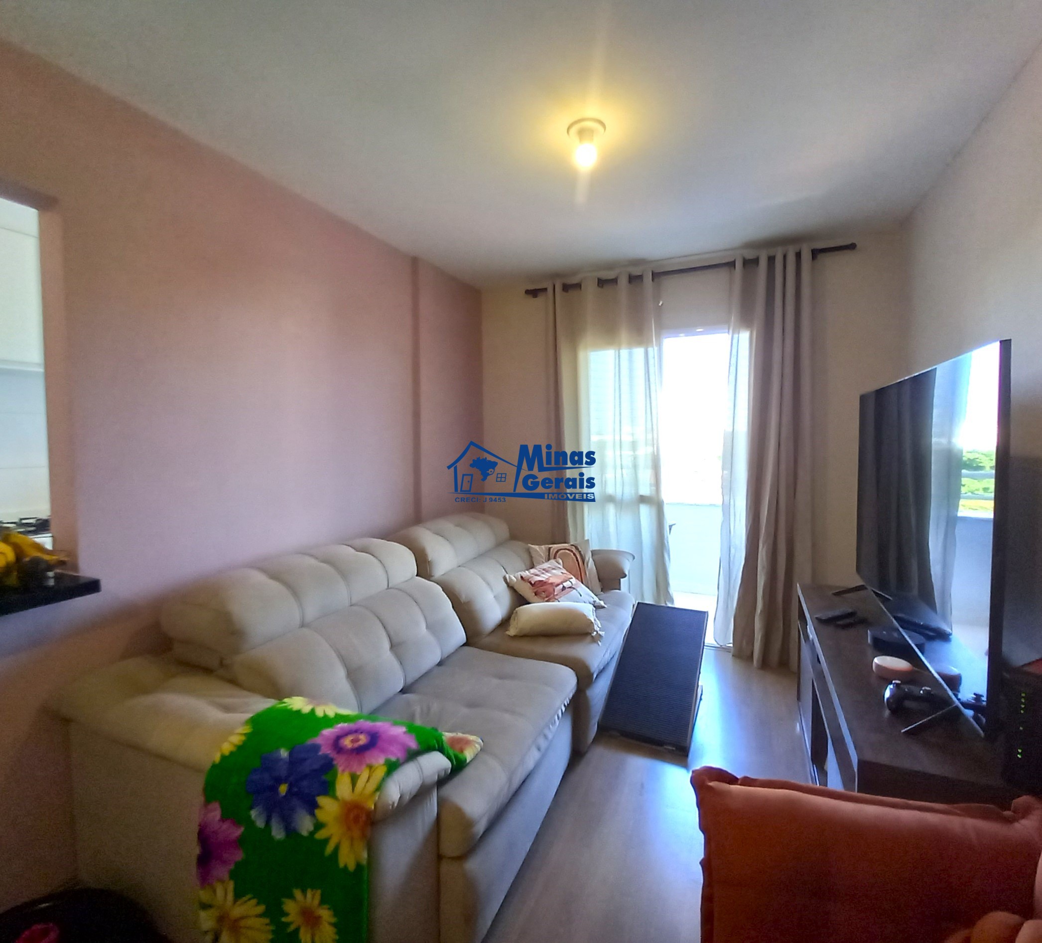 Apartamento à venda com 2 quartos, 65m² - Foto 3