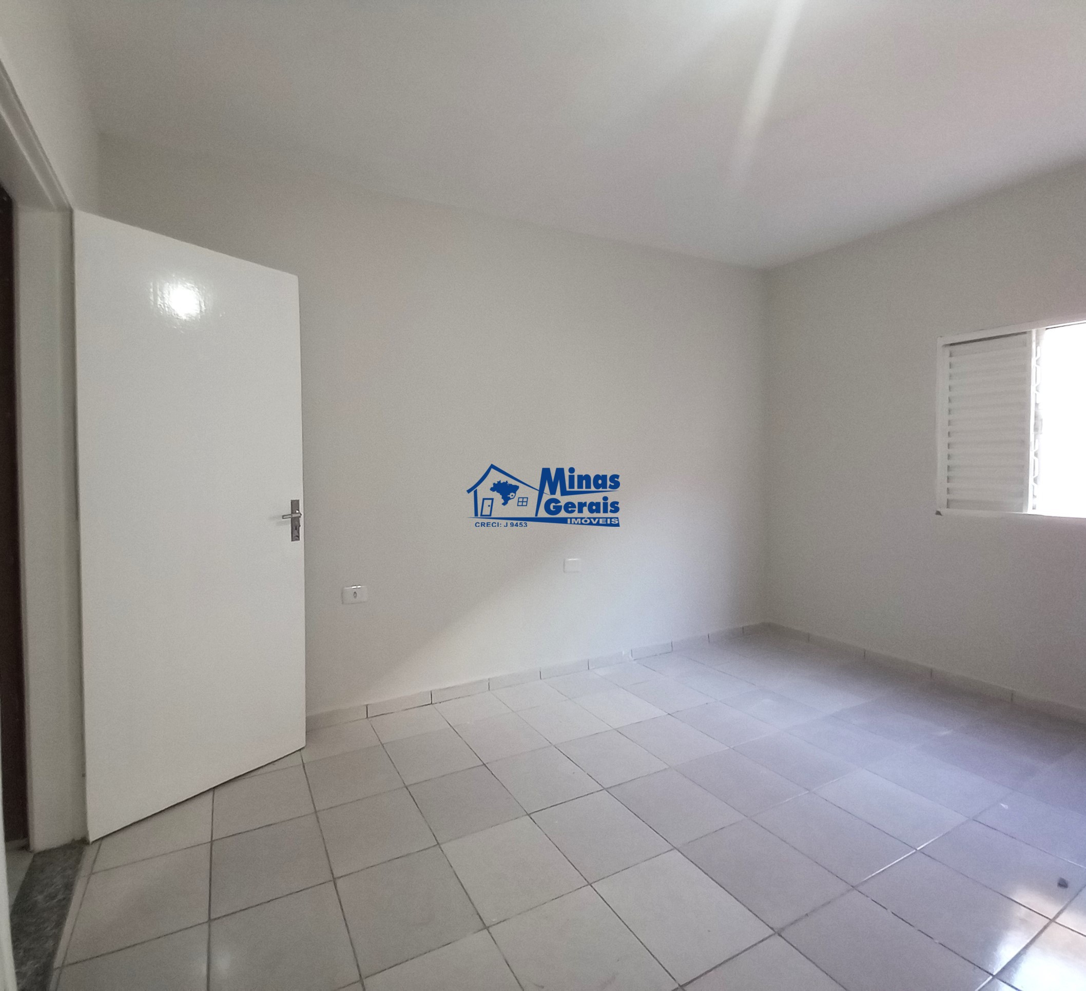 Casa à venda com 2 quartos, 160m² - Foto 13