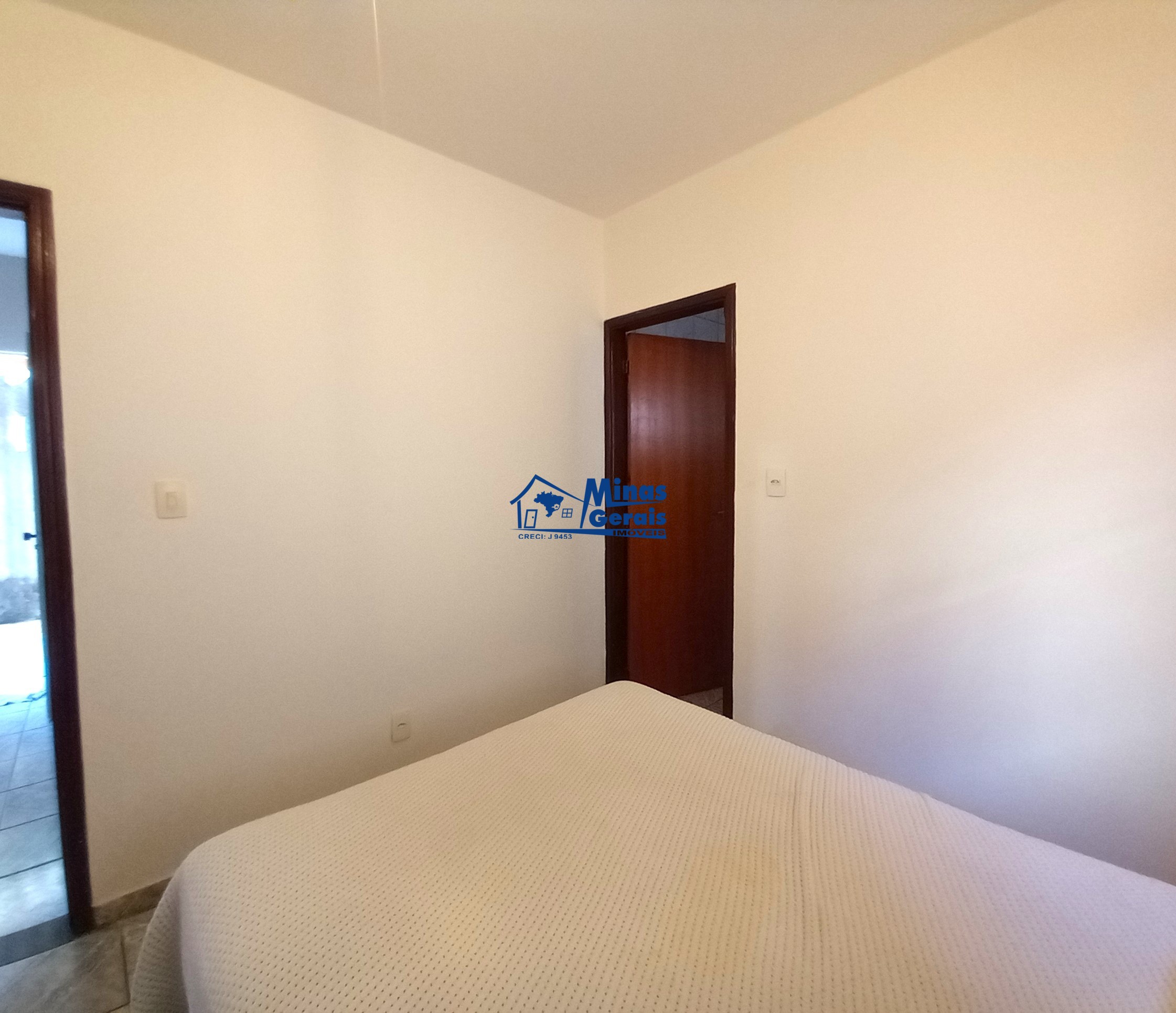 Casa à venda com 3 quartos, 140m² - Foto 10