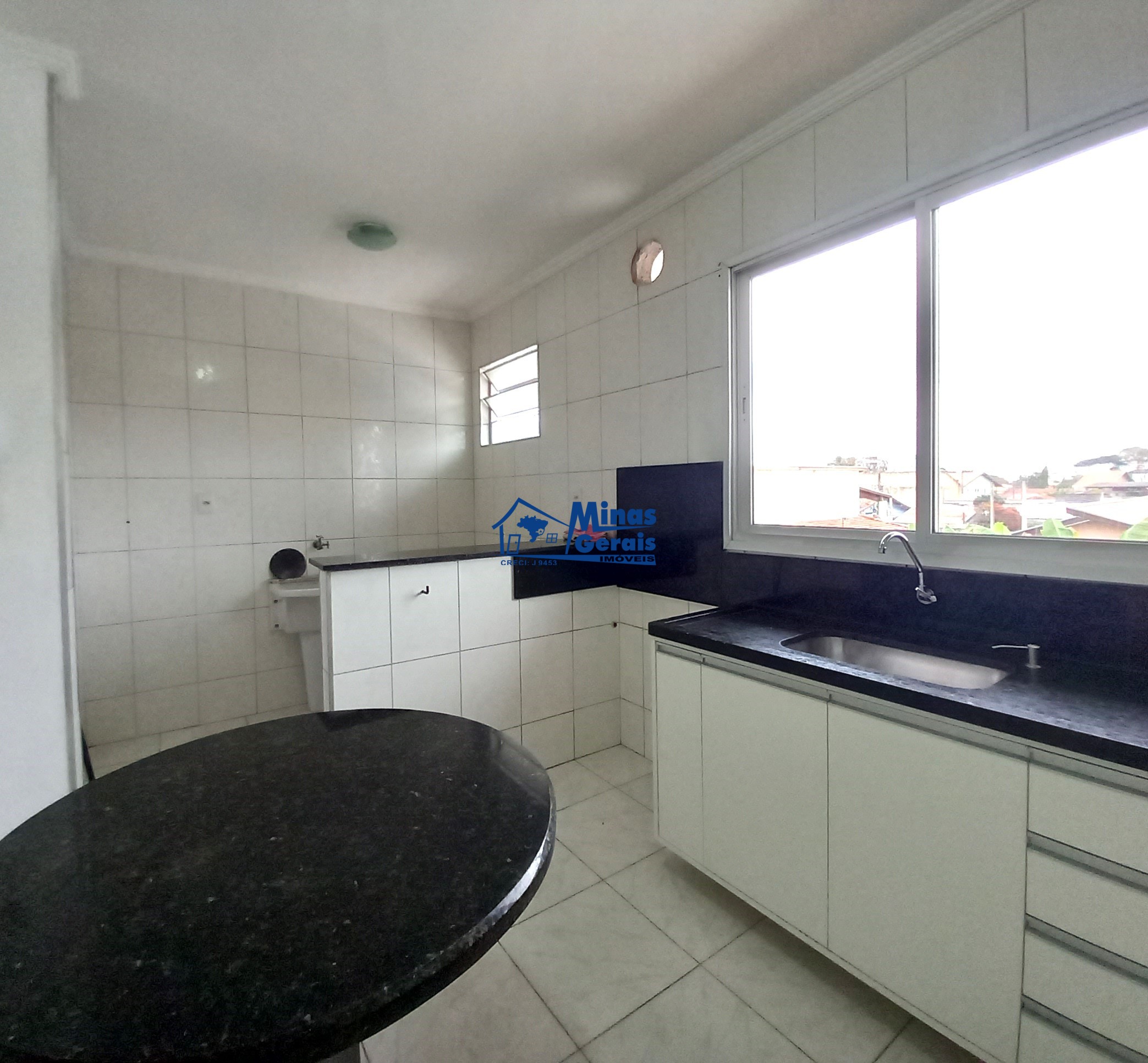 Casa para alugar com 3 quartos, 82m² - Foto 11