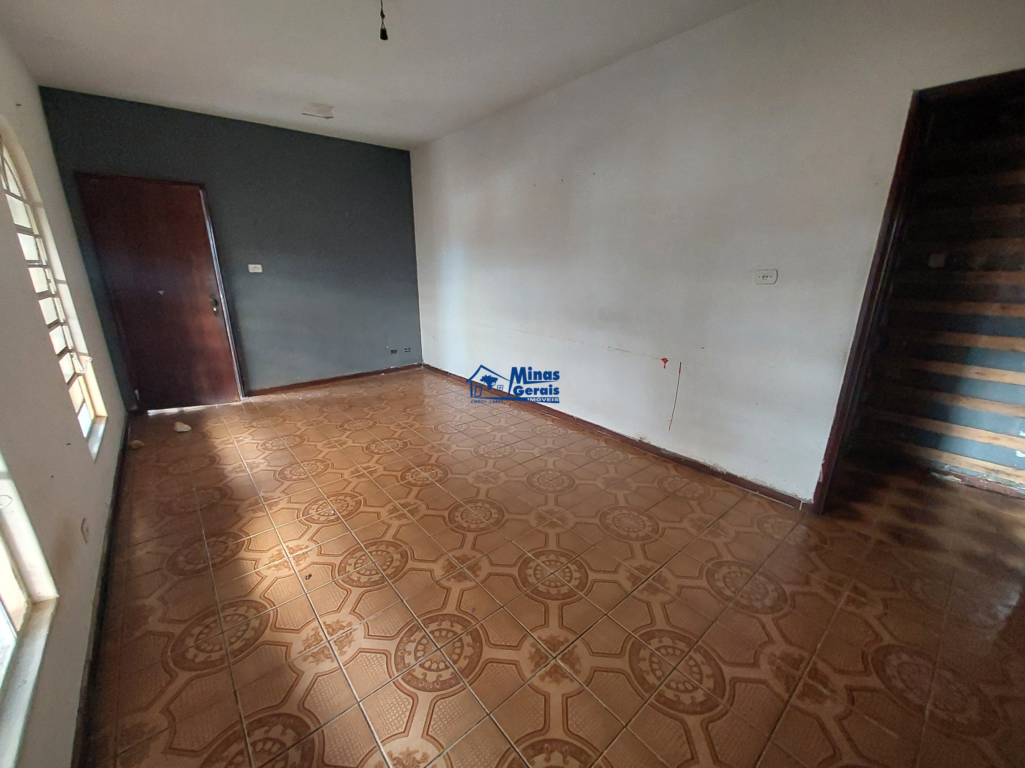 Casa à venda com 2 quartos, 125m² - Foto 3