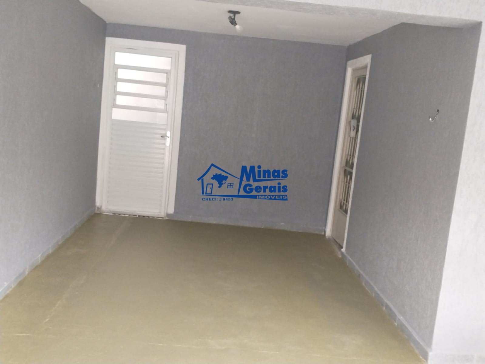 Casa à venda com 3 quartos, 250m² - Foto 4