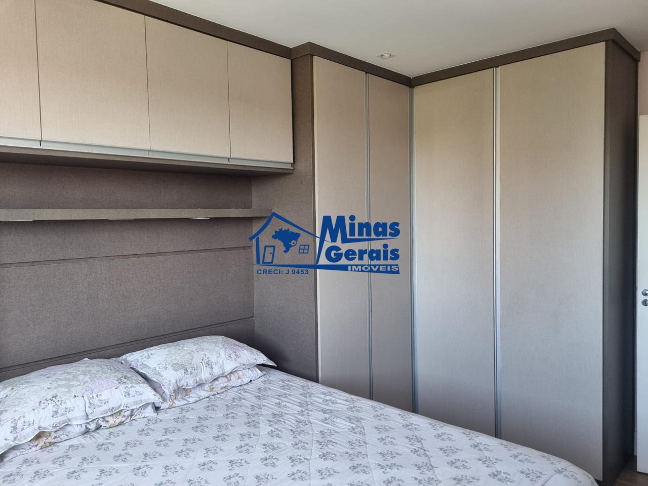 Apartamento à venda com 3 quartos, 87m² - Foto 27